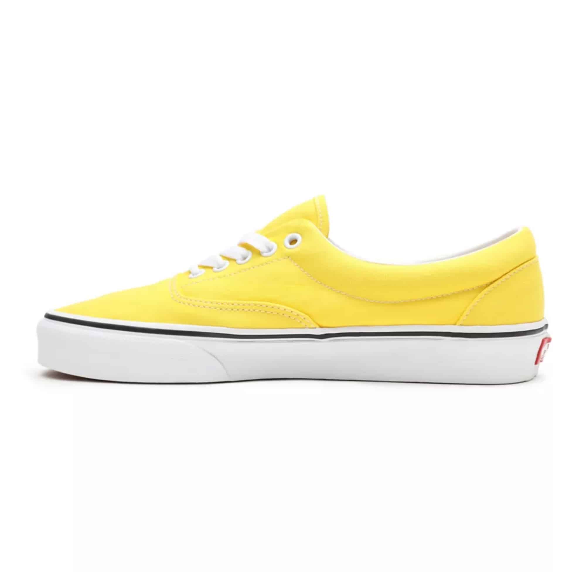 https://admin.plaze-shop.de/wp-content/uploads/2021/05/VN0A54F1CA11_Vans_Era_Cyber_Yellow_True_White_Plaze-Shop_5.jpg
