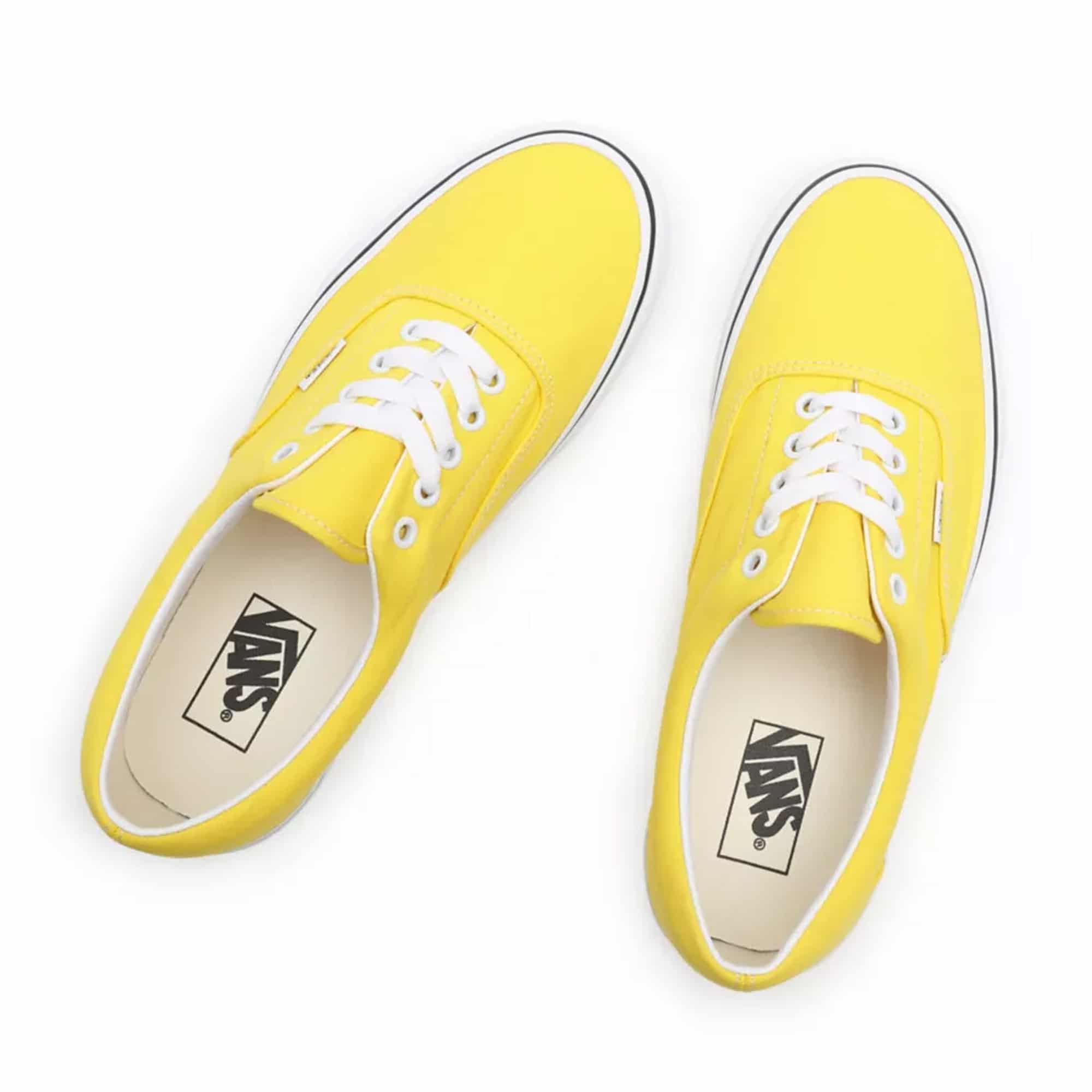 https://admin.plaze-shop.de/wp-content/uploads/2021/05/VN0A54F1CA11_Vans_Era_Cyber_Yellow_True_White_Plaze-Shop_6.jpg