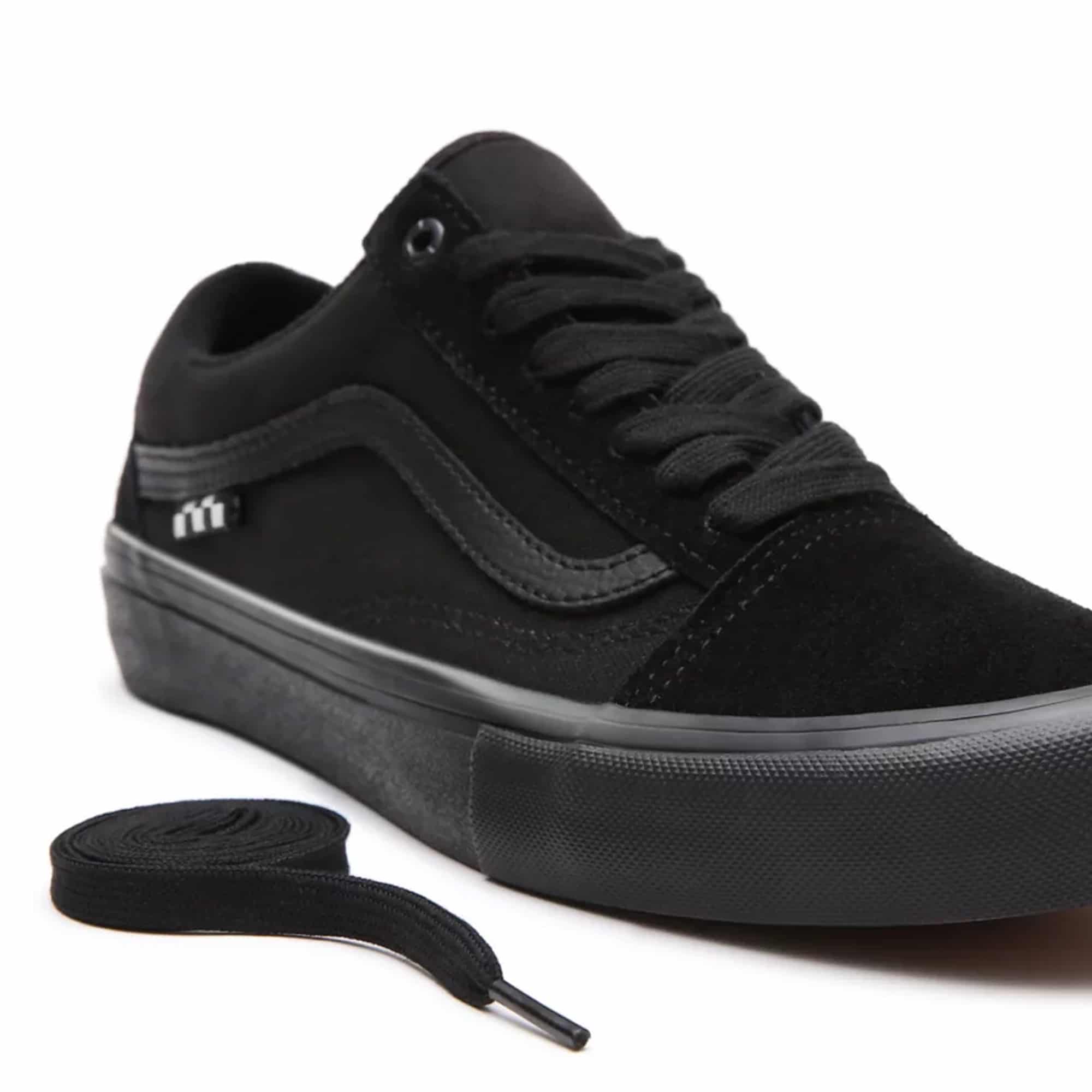https://admin.plaze-shop.de/wp-content/uploads/2021/05/VN0A5FCBBKA1_Vans_Skate_Old_Skool_Black_Black_Plaze-Shop_4.jpg
