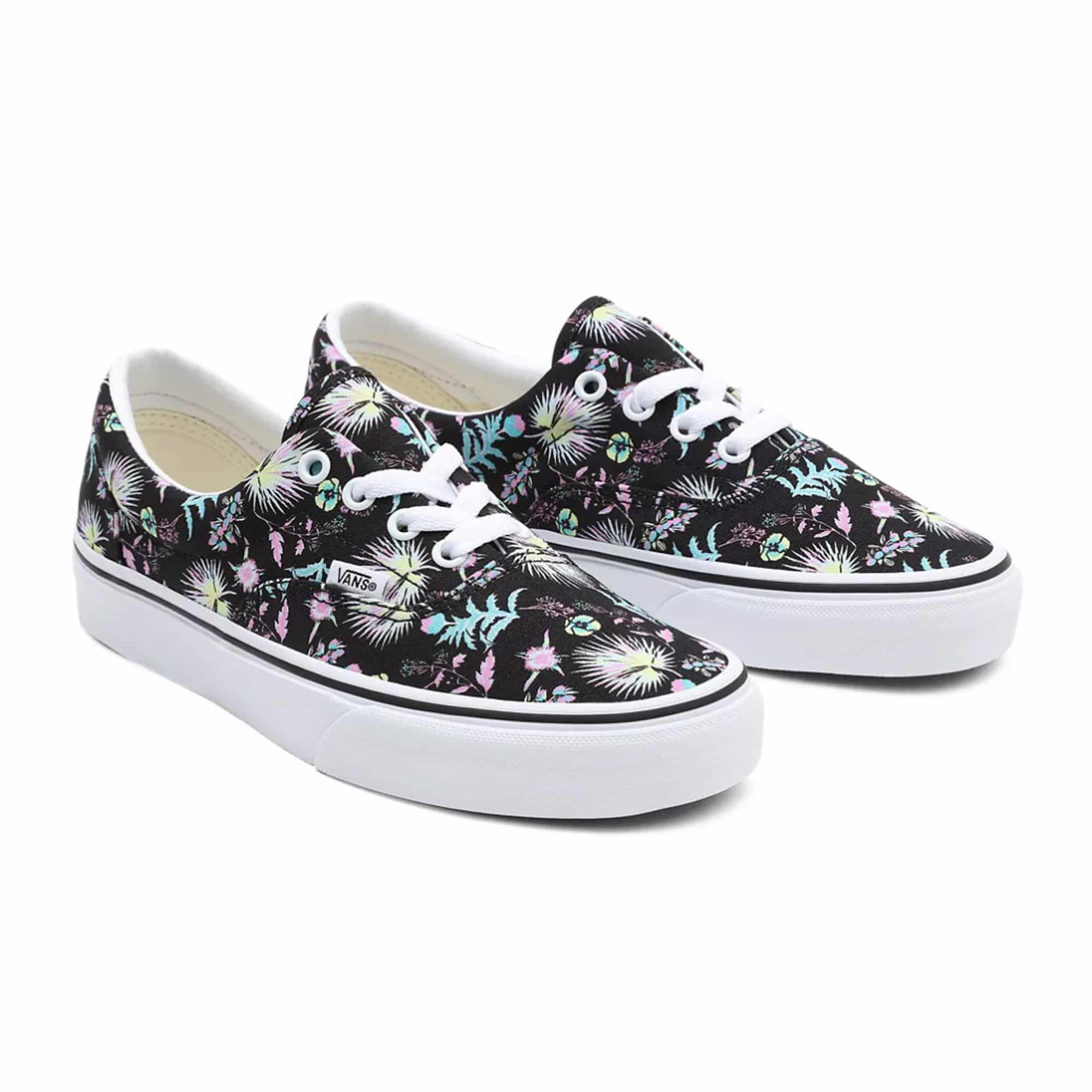 https://admin.plaze-shop.de/wp-content/uploads/2021/05/Vn0A54F13VD1_Vans_Era_Paradise_Floral_Plaze-Shop_4.jpg