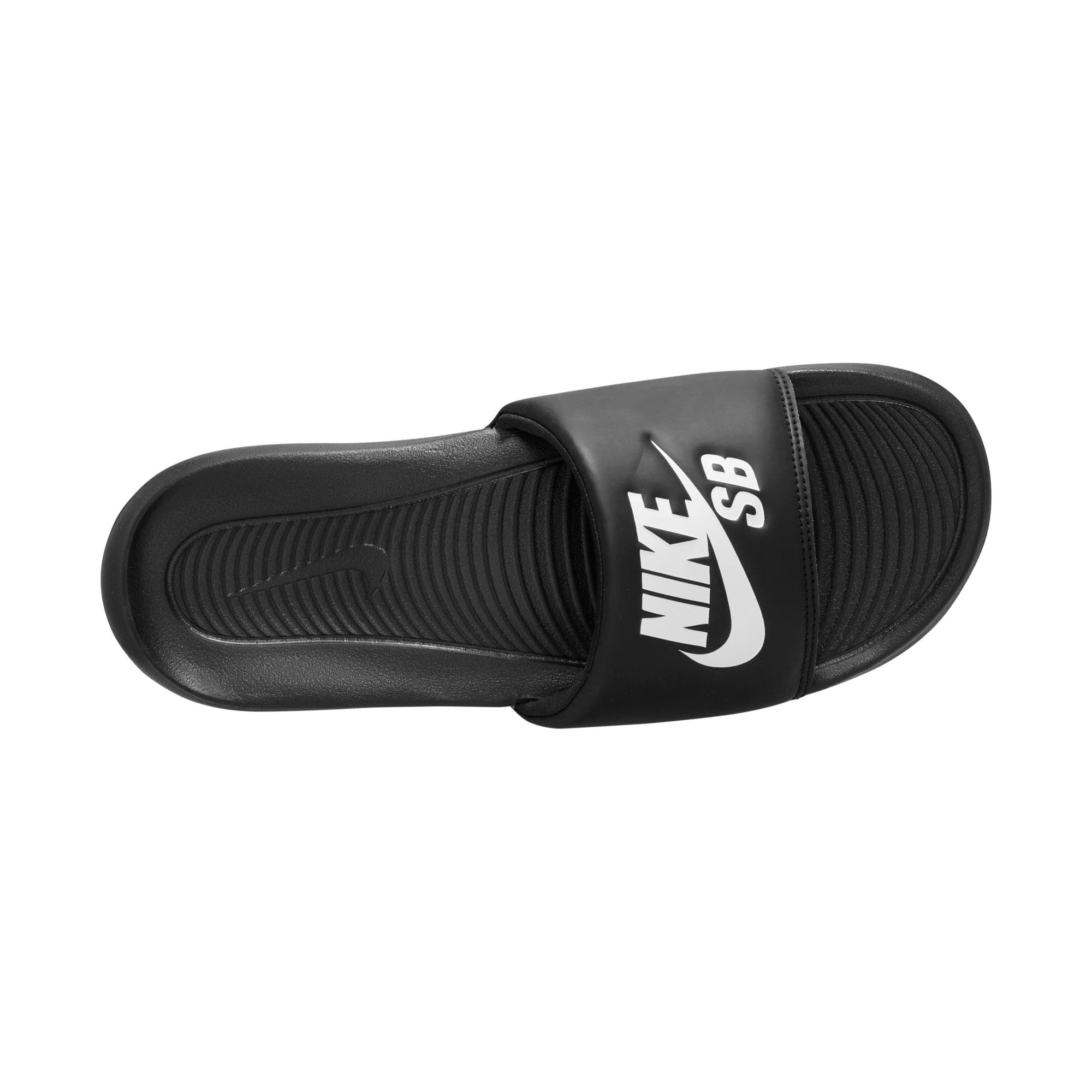 https://admin.plaze-shop.de/wp-content/uploads/2022/04/NikeSB_Victori_One_Slide_DR2018_001_plaze-shop_5.jpg.jpeg