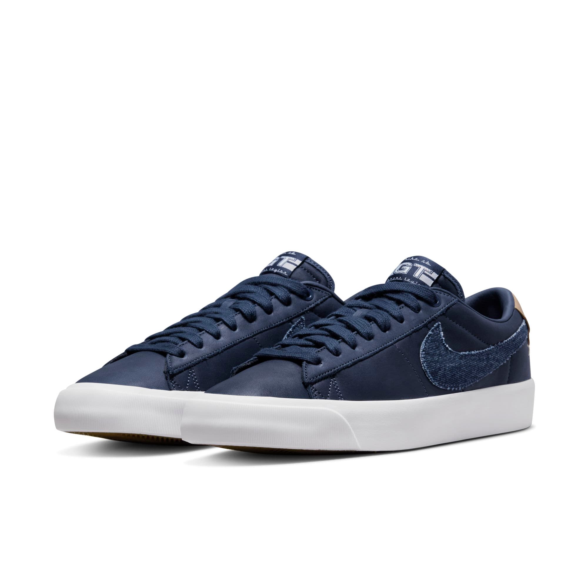 https://admin.plaze-shop.de/wp-content/uploads/2022/07/NikeSB_DM8890_400_Blazer_Low_Pro_GT_plaze-shop_5.jpeg