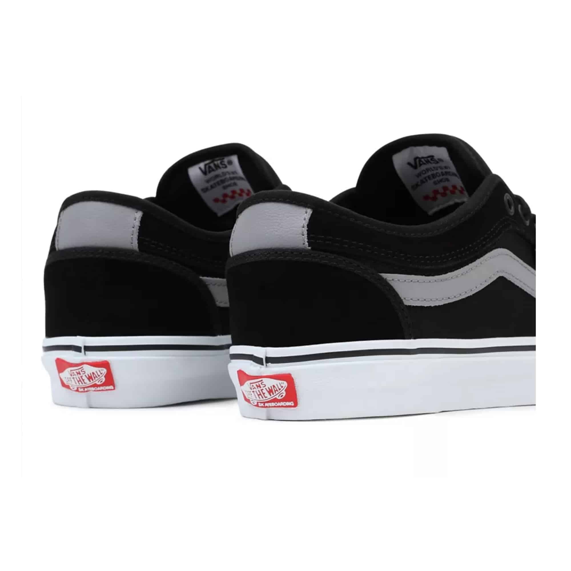 https://admin.plaze-shop.de/wp-content/uploads/2022/08/Vans_Chukka_Low_Sidestripe_black_gray_white_plaze-shop_5.jpg