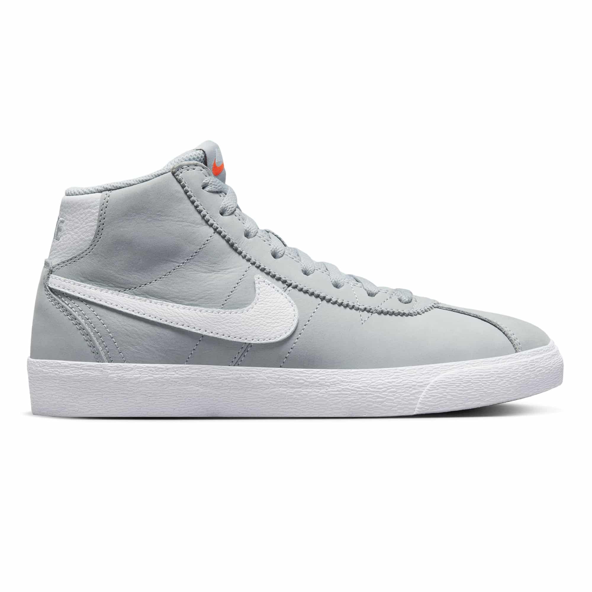 https://admin.plaze-shop.de/wp-content/uploads/2023/02/DV5472001_Nike_SB_BruinHi_Wolf-grey_plaze-skateshop_2.jpg