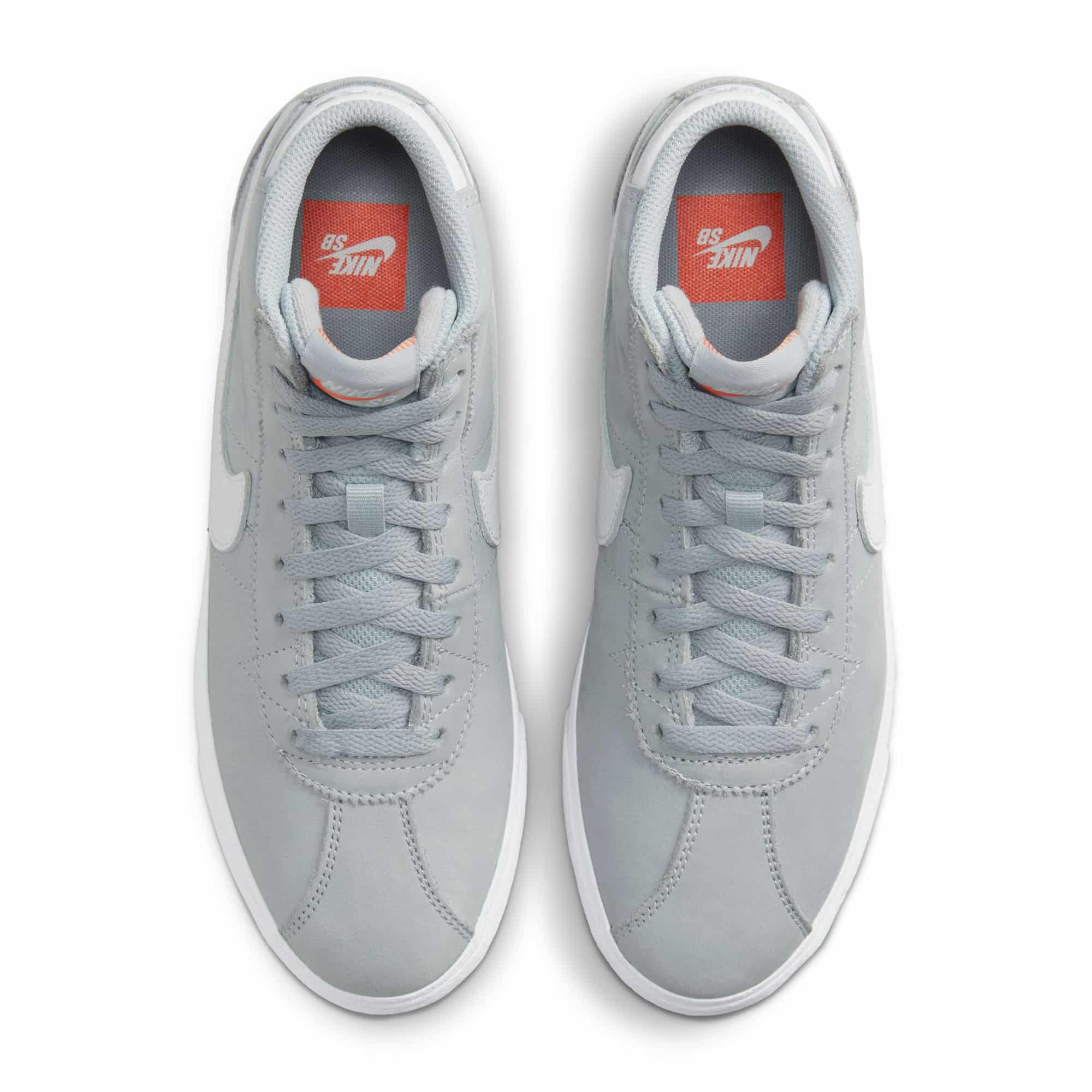 https://admin.plaze-shop.de/wp-content/uploads/2023/02/DV5472001_Nike_SB_BruinHi_Wolf-grey_plaze-skateshop_6.jpg
