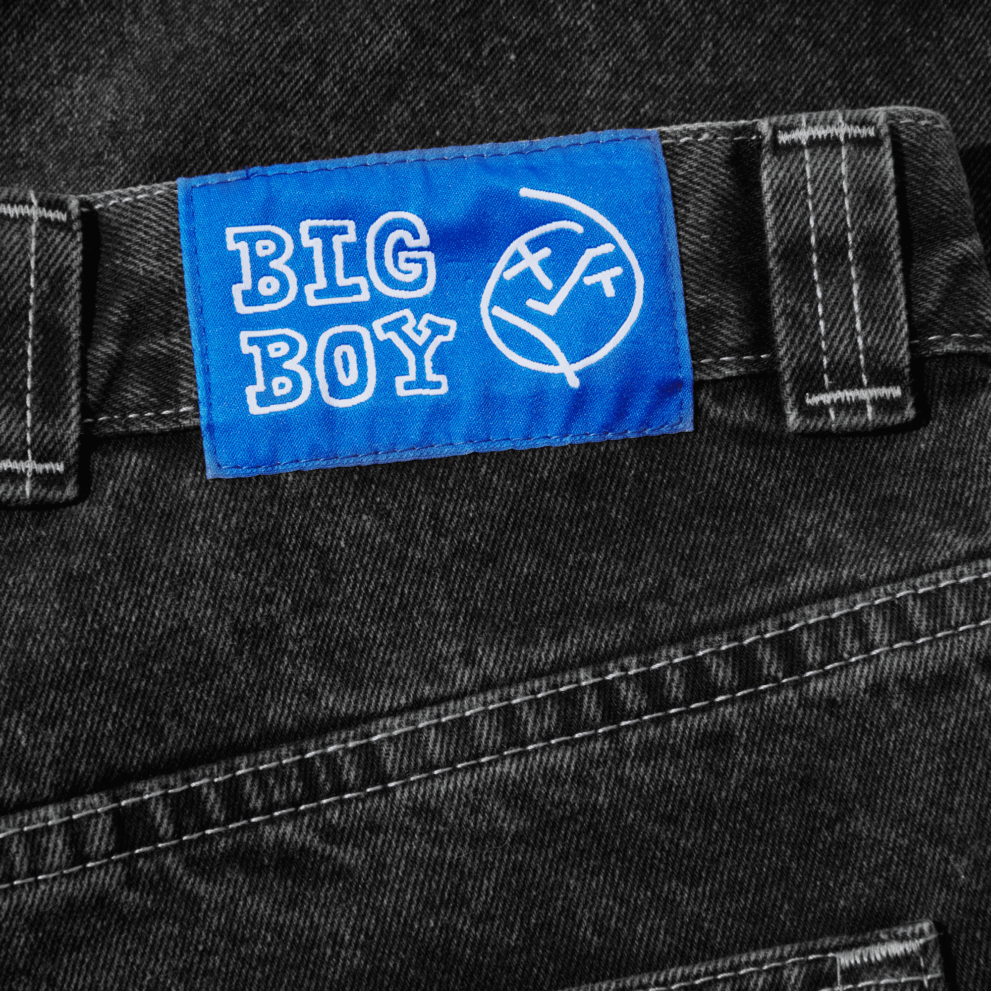 https://admin.plaze-shop.de/wp-content/uploads/2023/05/Polar_Big_Boy_Jeans_silver_black_plaze-shop_3.png