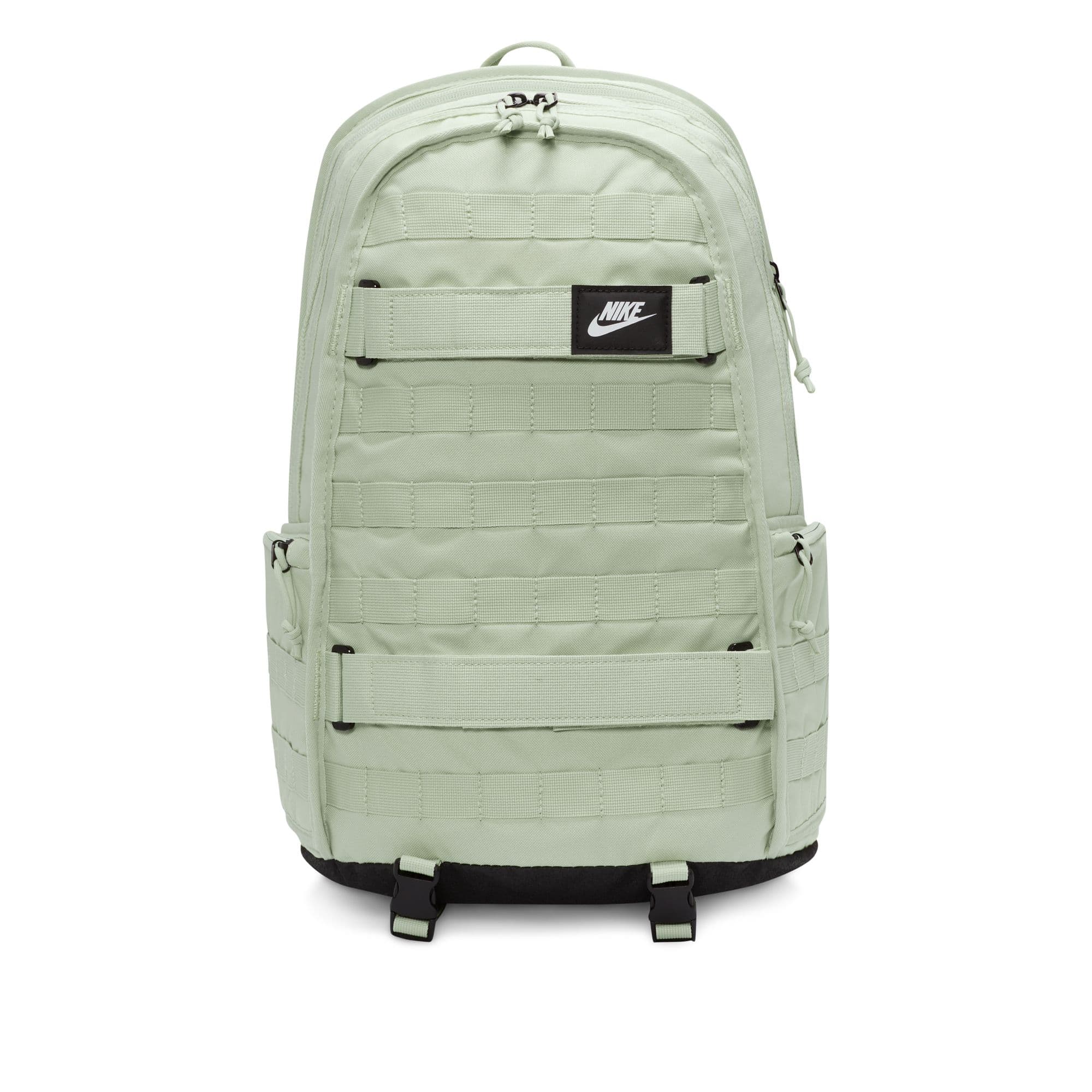 https://admin.plaze-shop.de/wp-content/uploads/2023/06/NikeSB_Backpack_BA5971-343_plaze-shop_1.jpeg