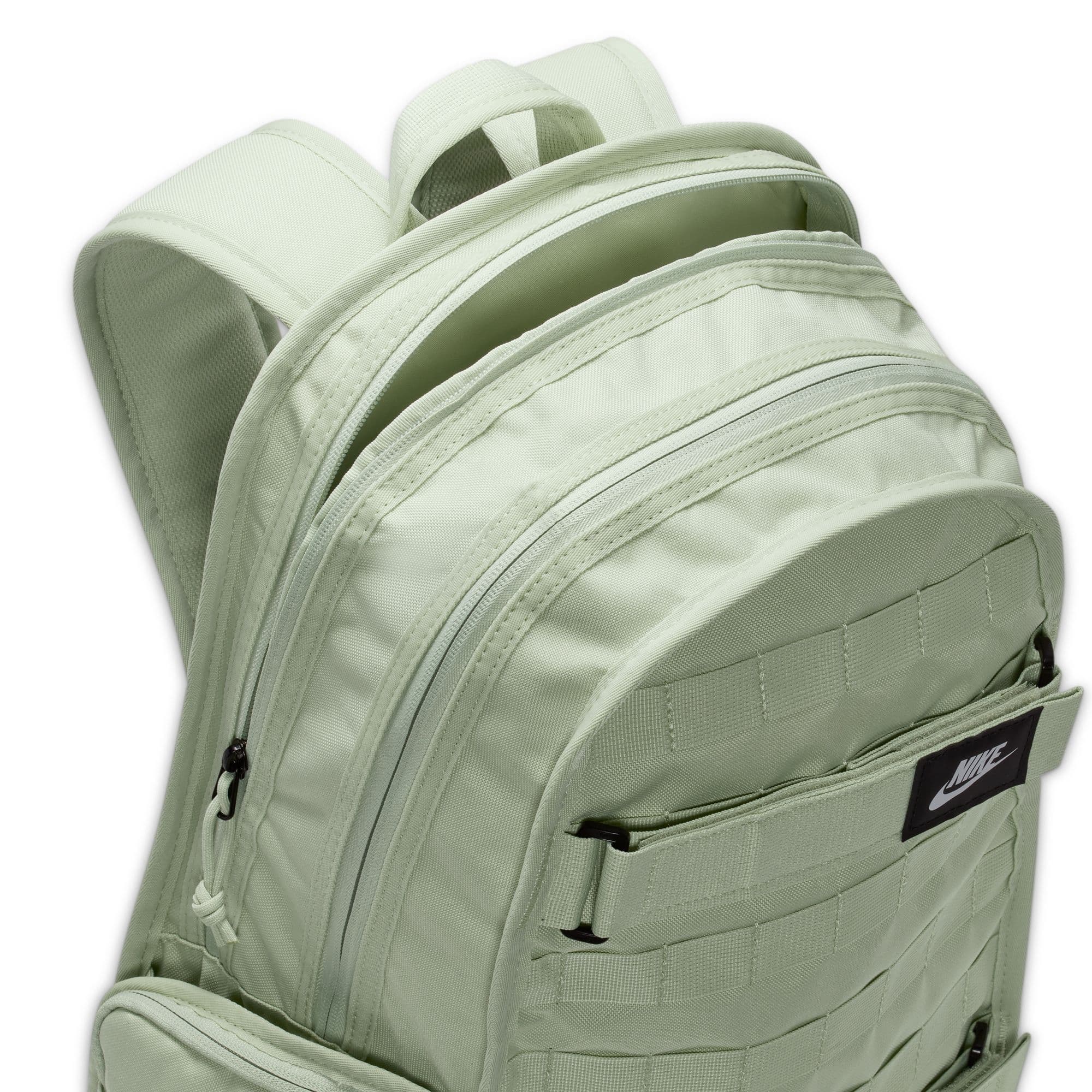 https://admin.plaze-shop.de/wp-content/uploads/2023/06/NikeSB_Backpack_BA5971-343_plaze-shop_5.jpeg