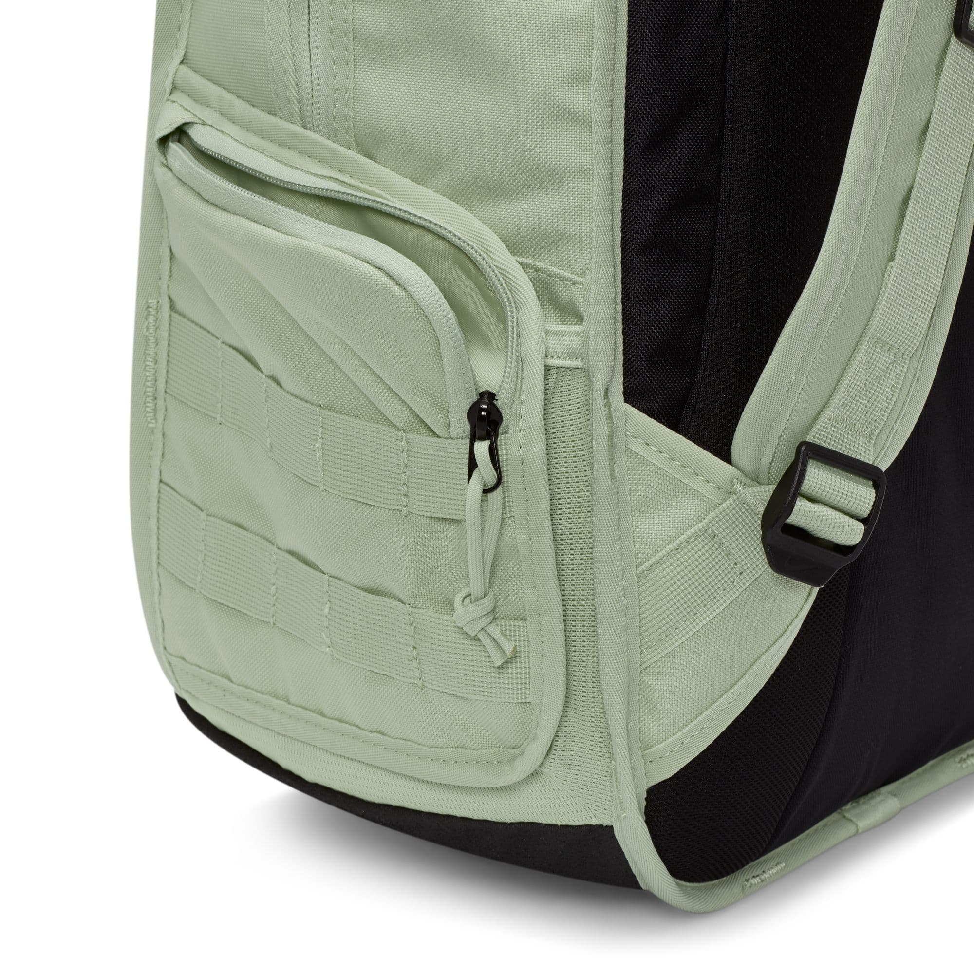 https://admin.plaze-shop.de/wp-content/uploads/2023/06/NikeSB_Backpack_BA5971-343_plaze-shop_7.jpeg