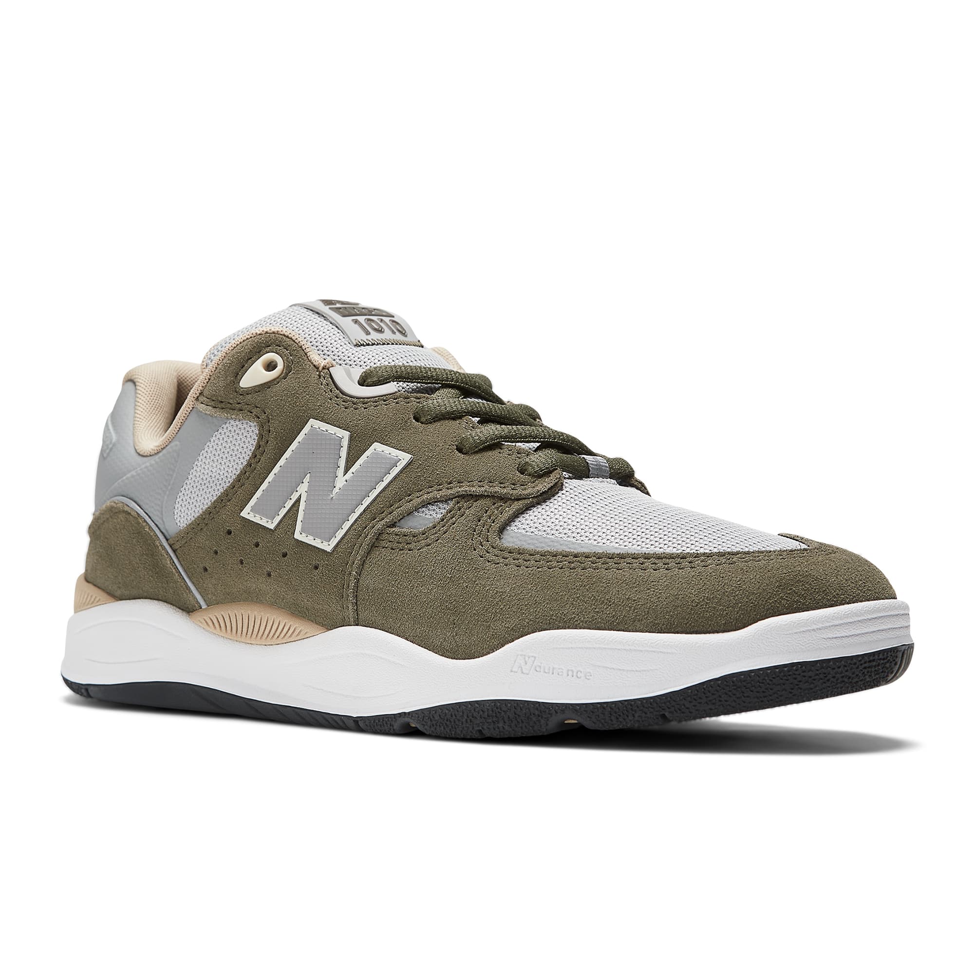 https://admin.plaze-shop.de/wp-content/uploads/2023/08/NM1010KG_New-Balance_Tiago1010_olive-grey_plaze-shop_5.jpg