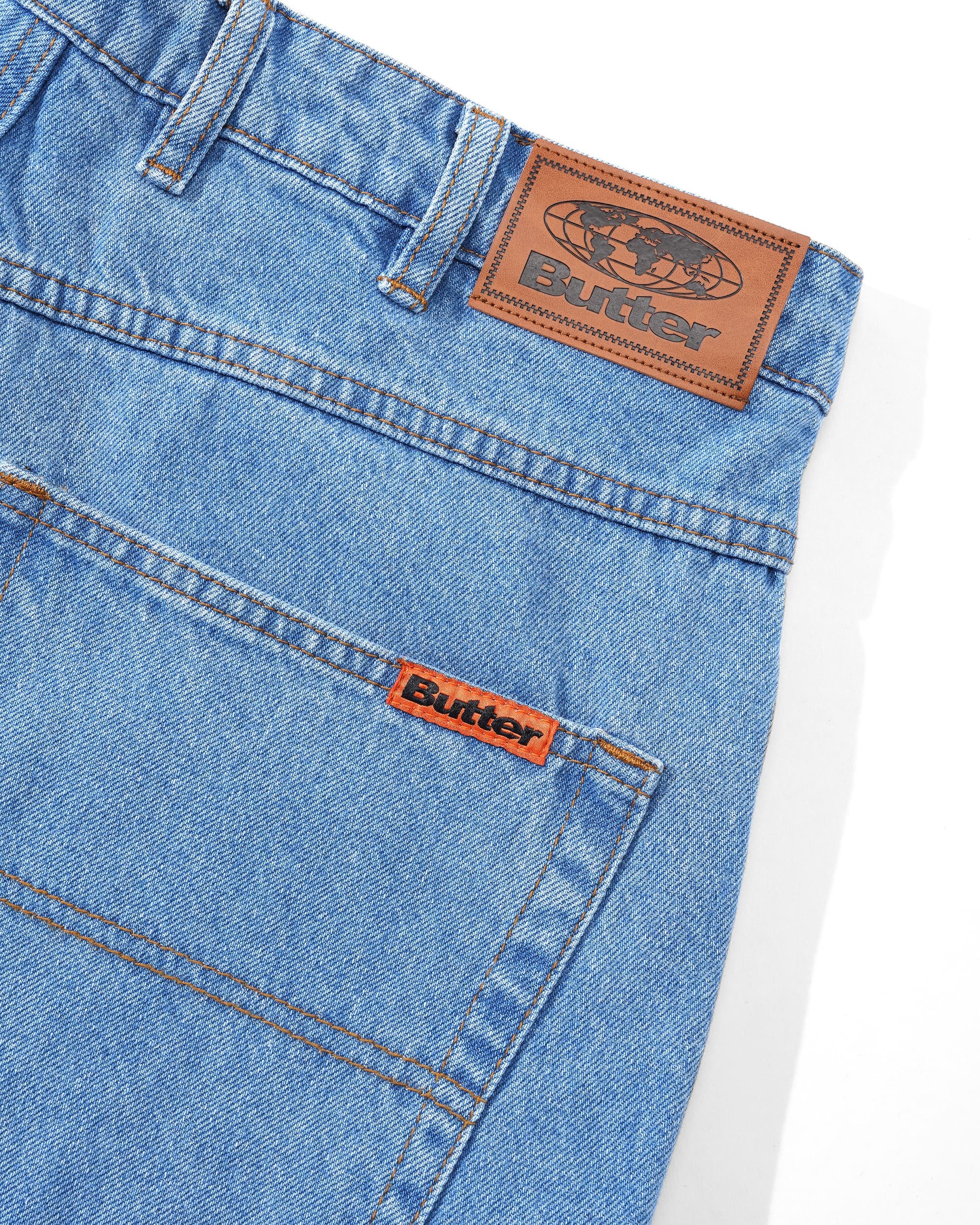 https://admin.plaze-shop.de/wp-content/uploads/2024/02/Buttergoods_Baggy_Denim_Shorts_Washed_Indigo_plaze-shop_4.jpg