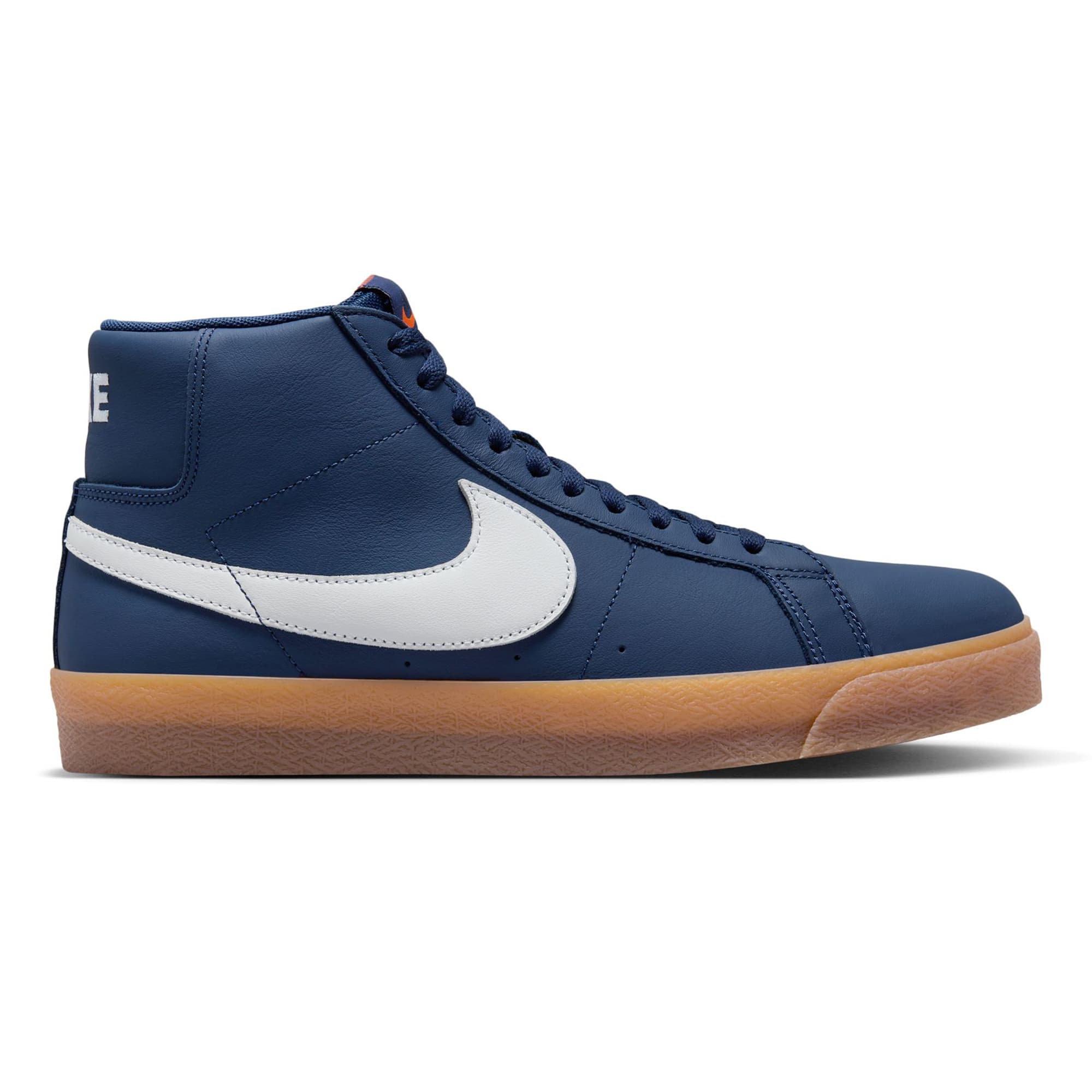 https://admin.plaze-shop.de/wp-content/uploads/2024/02/FJ1680-400_NikeSB_BlazerMid_navy-gum_plaze-skateshop_2.jpg