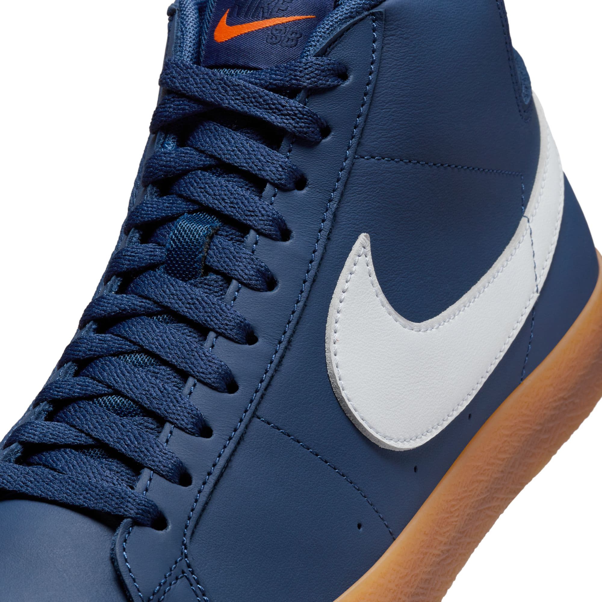 https://admin.plaze-shop.de/wp-content/uploads/2024/02/FJ1680-400_NikeSB_BlazerMid_navy-gum_plaze-skateshop_8.jpg