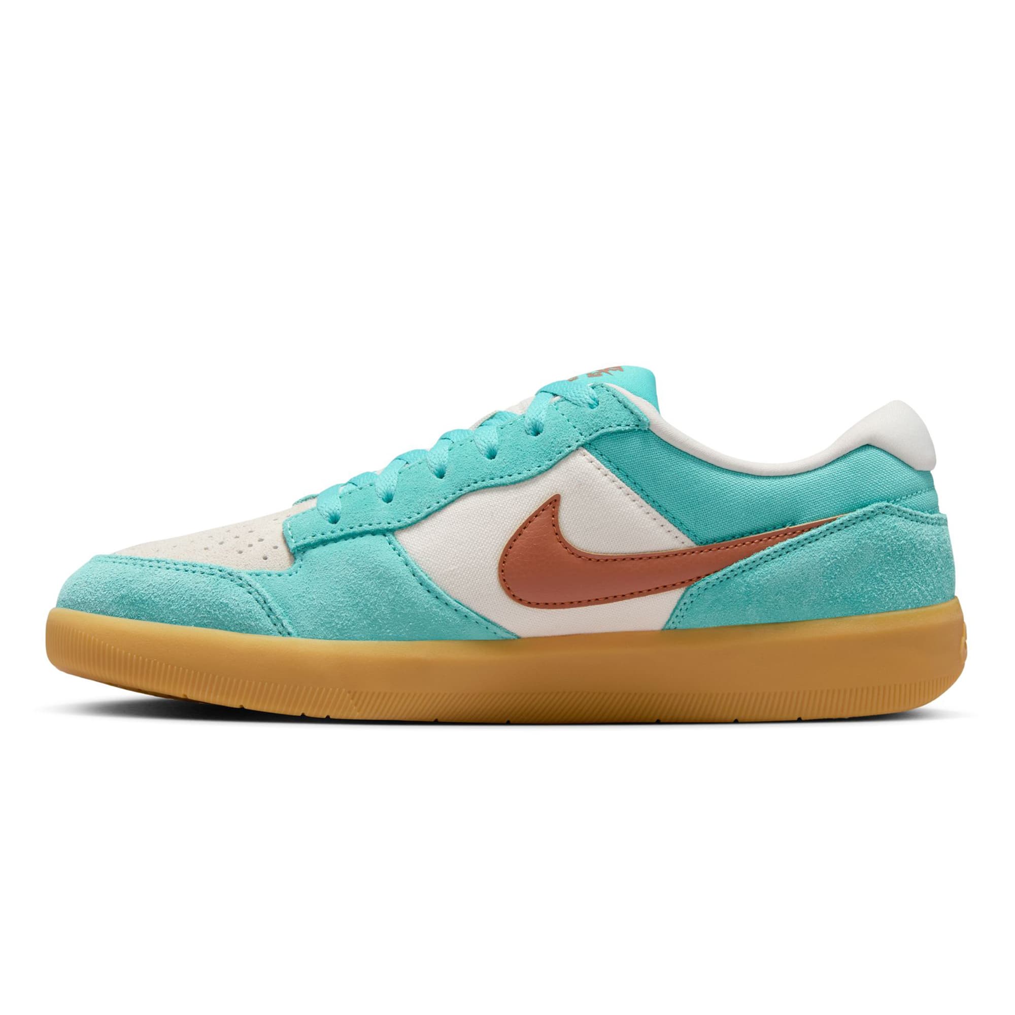 https://admin.plaze-shop.de/wp-content/uploads/2024/07/DV5477-302_NikeSB_Force58_green-frost-dark-russet_plaze-skateshop_3.jpg