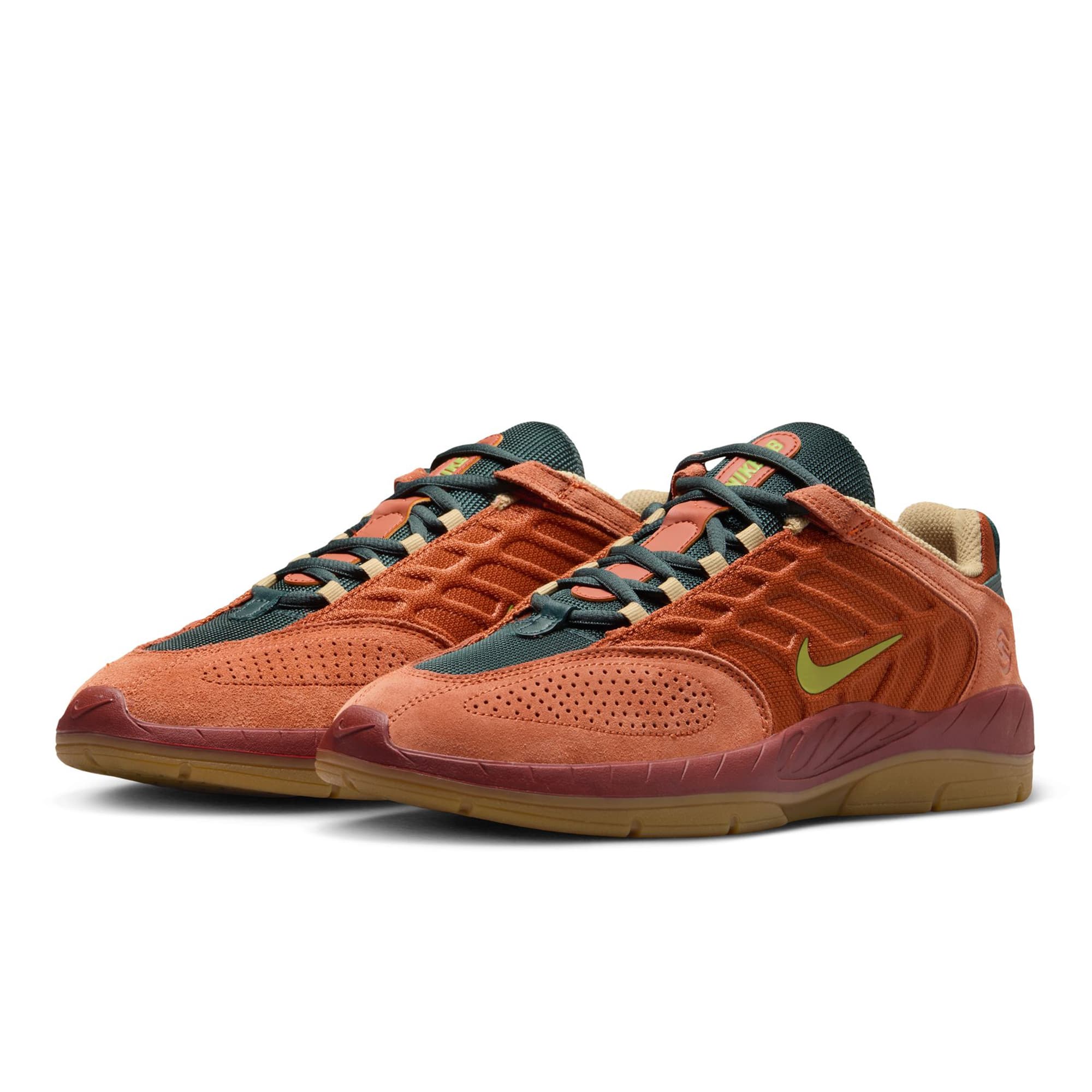 https://admin.plaze-shop.de/wp-content/uploads/2024/07/FZ4878-200_NikeSB_Vertebrae-TE_dark-russet_pear-desert-orange_plazeskateshop_4.jpg