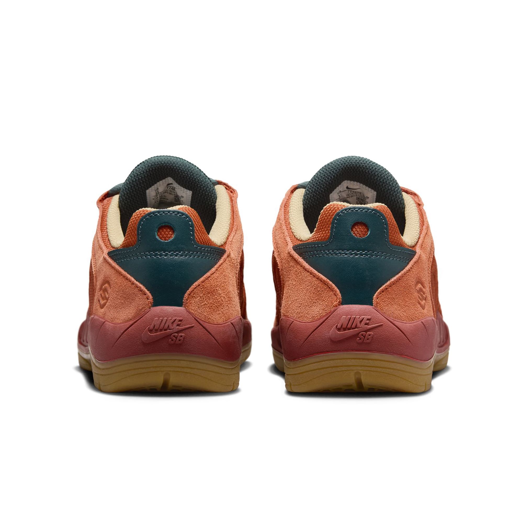 https://admin.plaze-shop.de/wp-content/uploads/2024/07/FZ4878-200_NikeSB_Vertebrae-TE_dark-russet_pear-desert-orange_plazeskateshop_5.jpg