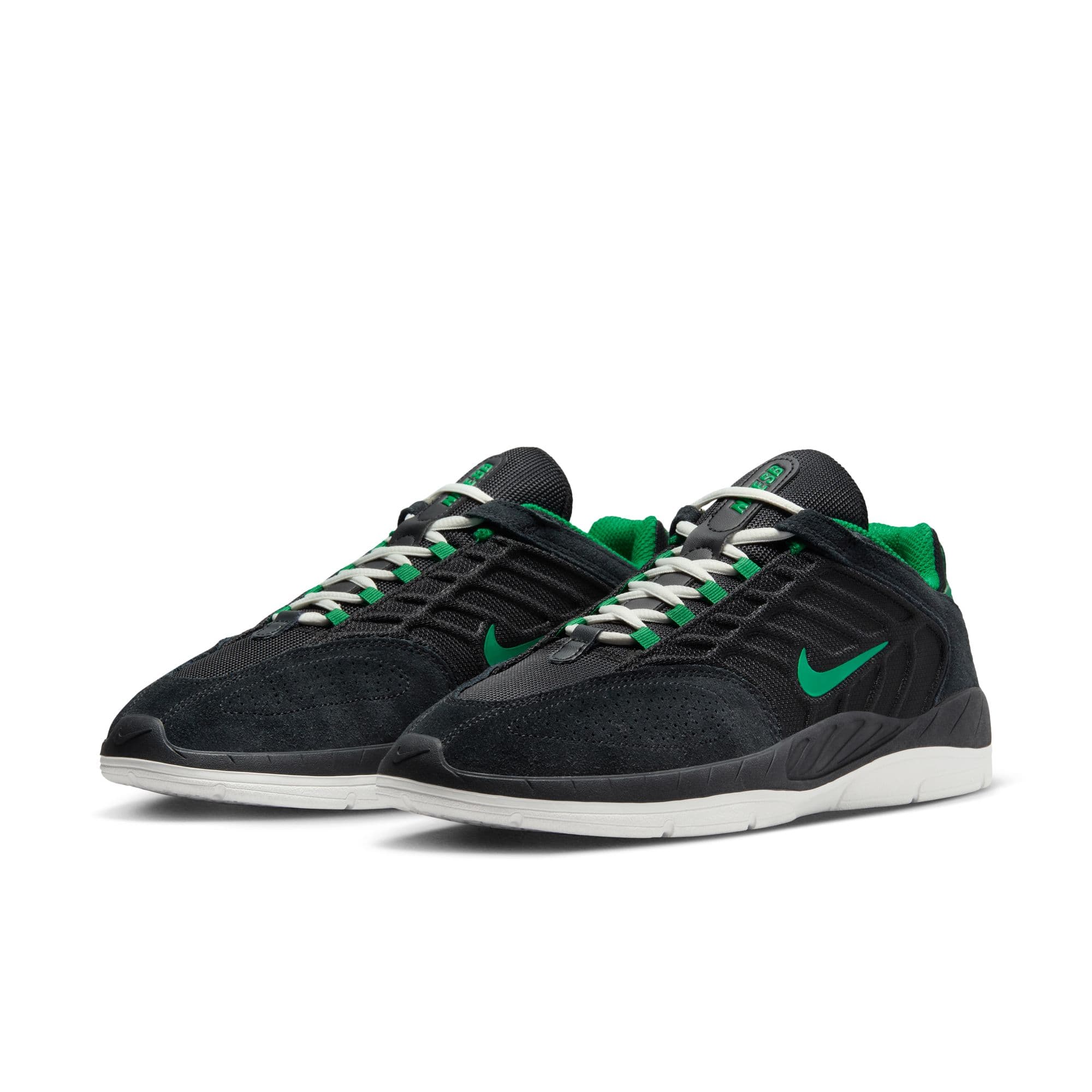 https://admin.plaze-shop.de/wp-content/uploads/2024/07/NikeSB_Vertebrae_fd4691-003_plaze-shop_1-6.jpeg