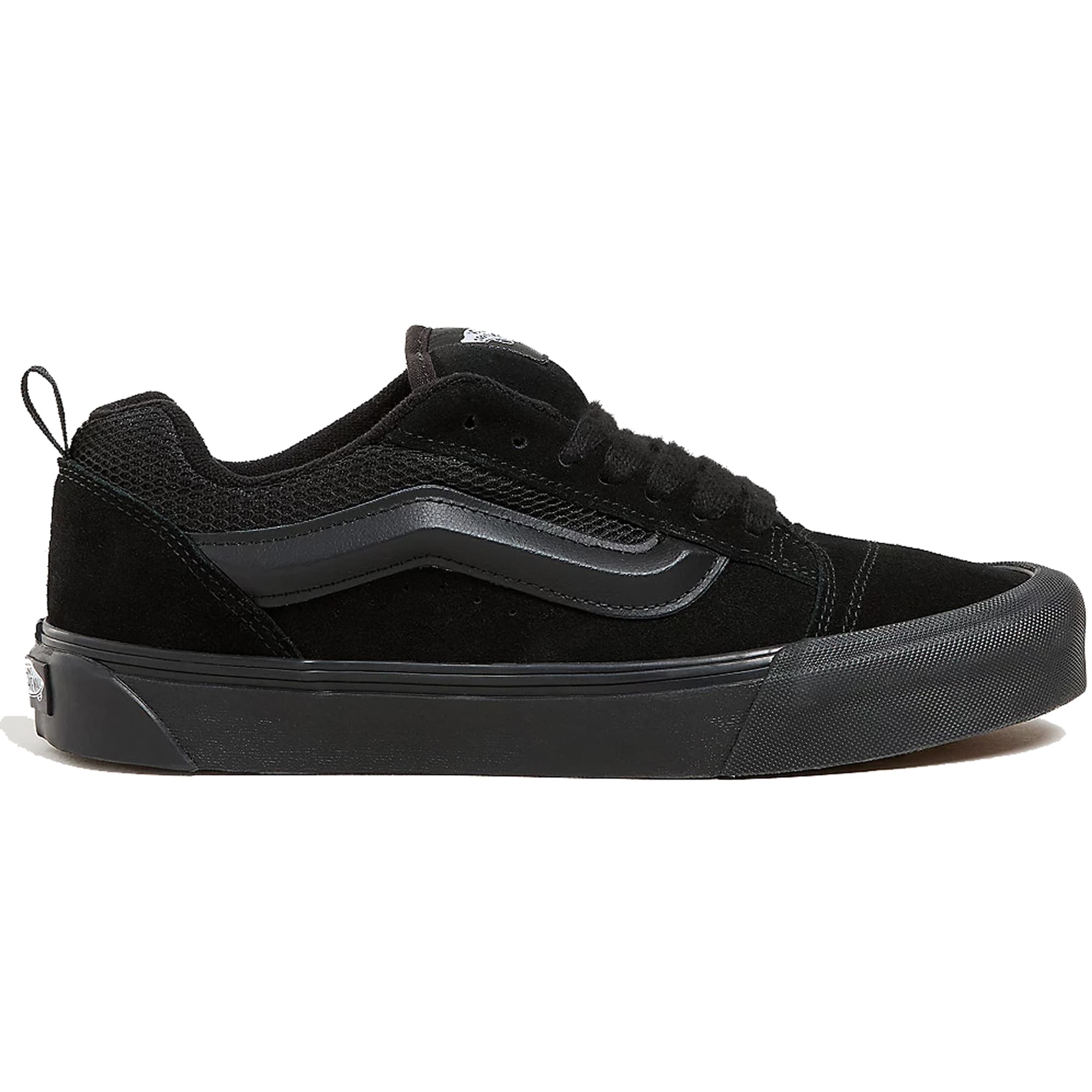 https://admin.plaze-shop.de/wp-content/uploads/2024/07/VN0009QCBKA1_Vans_Knu-Skool_black-black_plaze-skateshop_1.jpg