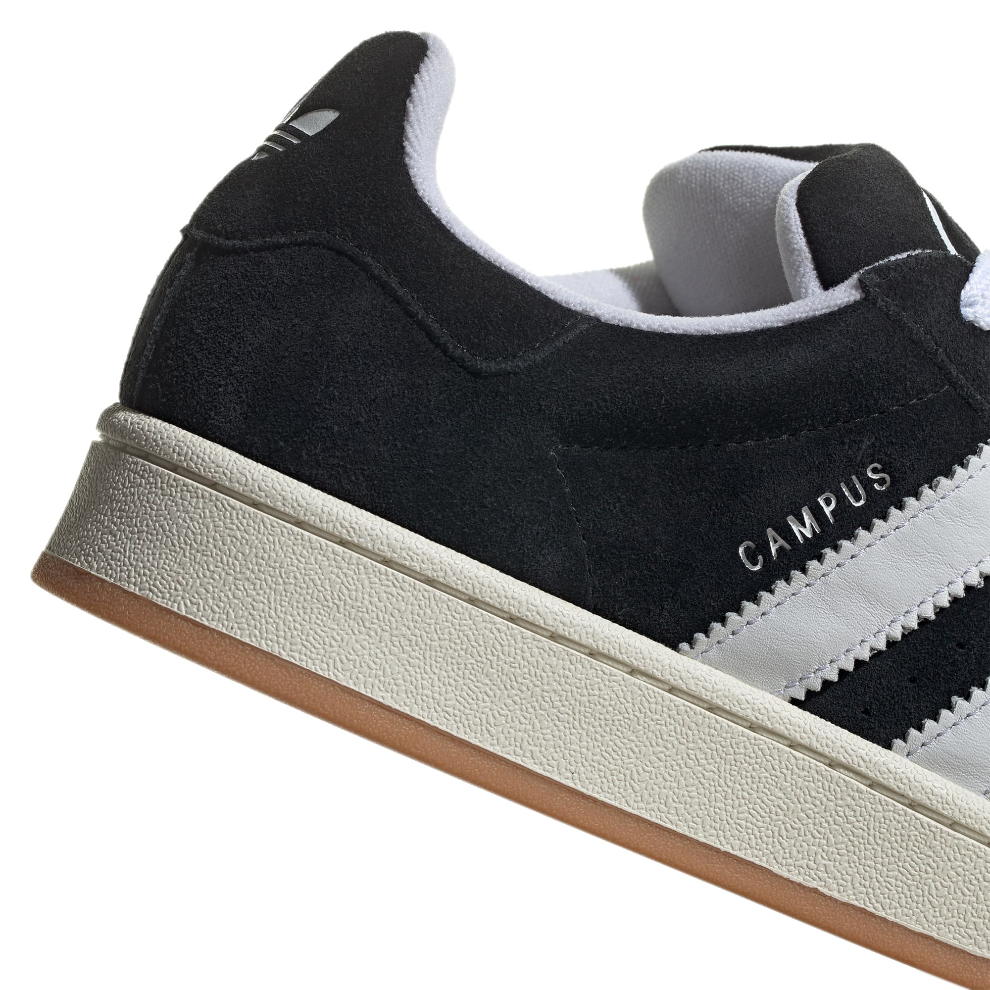 https://admin.plaze-shop.de/wp-content/uploads/2024/08/HQ8708_Adidas-Skateboarding_Campus_blackwhite_plazeskateshop_7.jpg