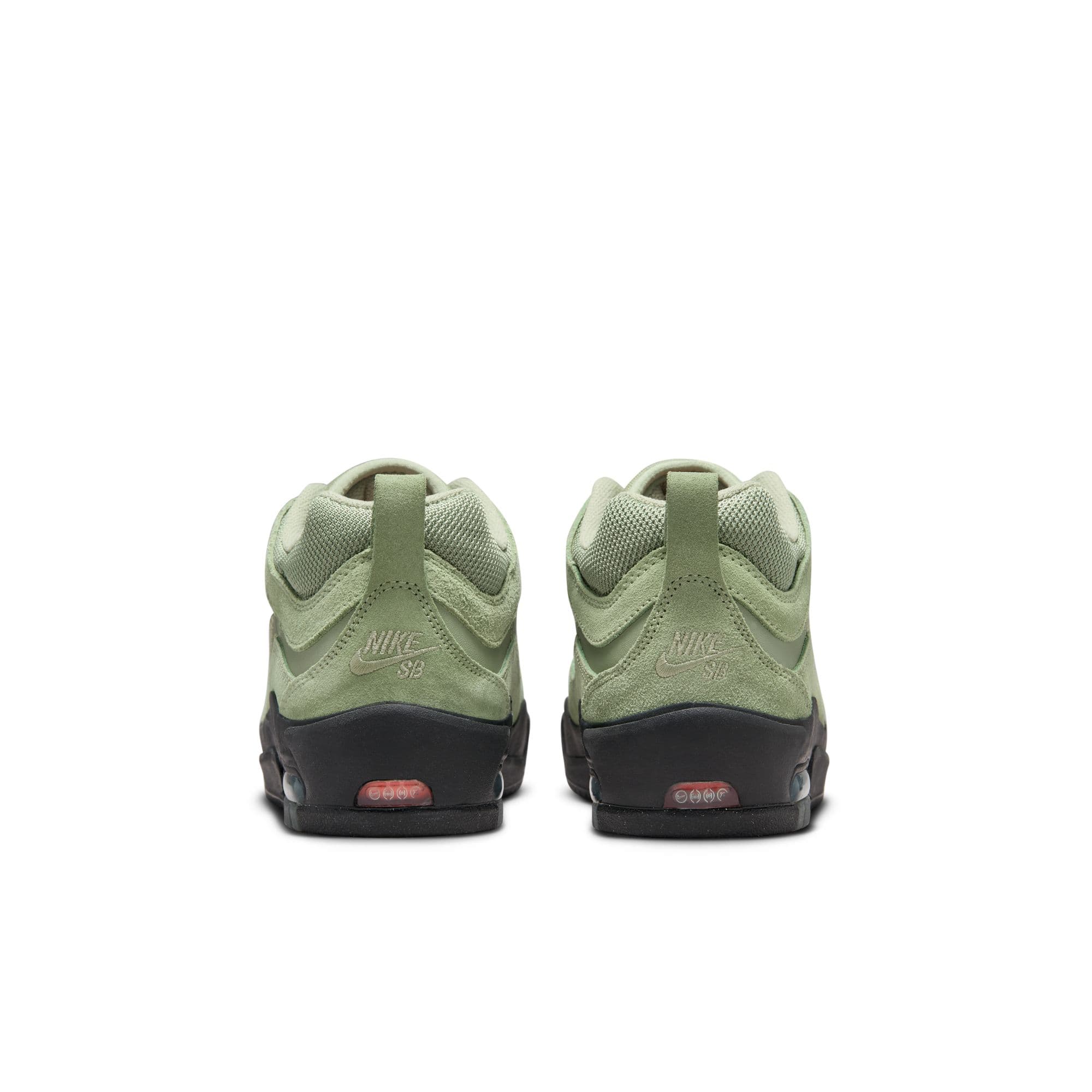 https://admin.plaze-shop.de/wp-content/uploads/2024/09/NikeSB_Air_Max_Ishod_Green_Black_plaze-shop_1-5.jpeg