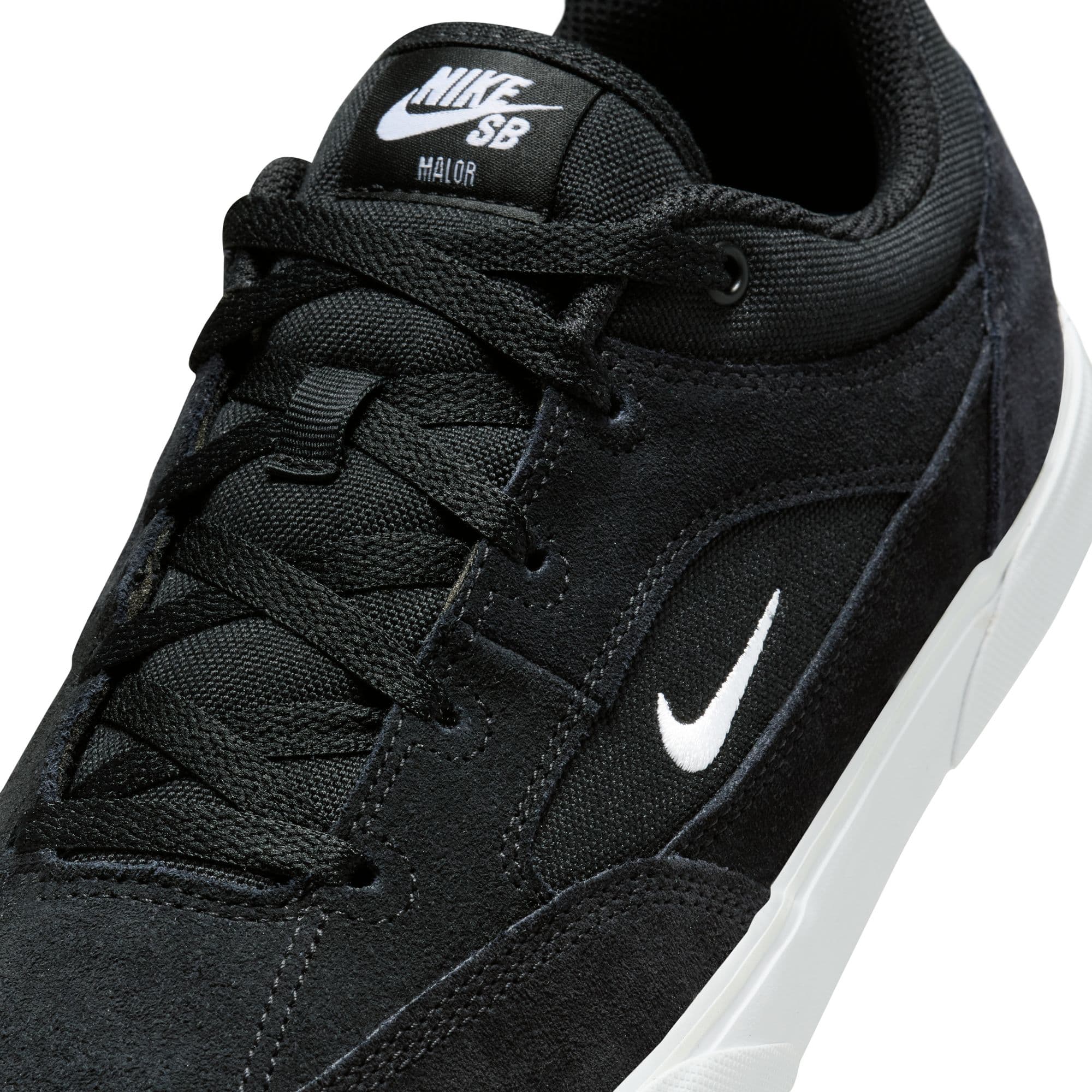 https://admin.plaze-shop.de/wp-content/uploads/2024/09/NikeSB_Malor_FV6064-001_plaze-shop_1-2.jpeg