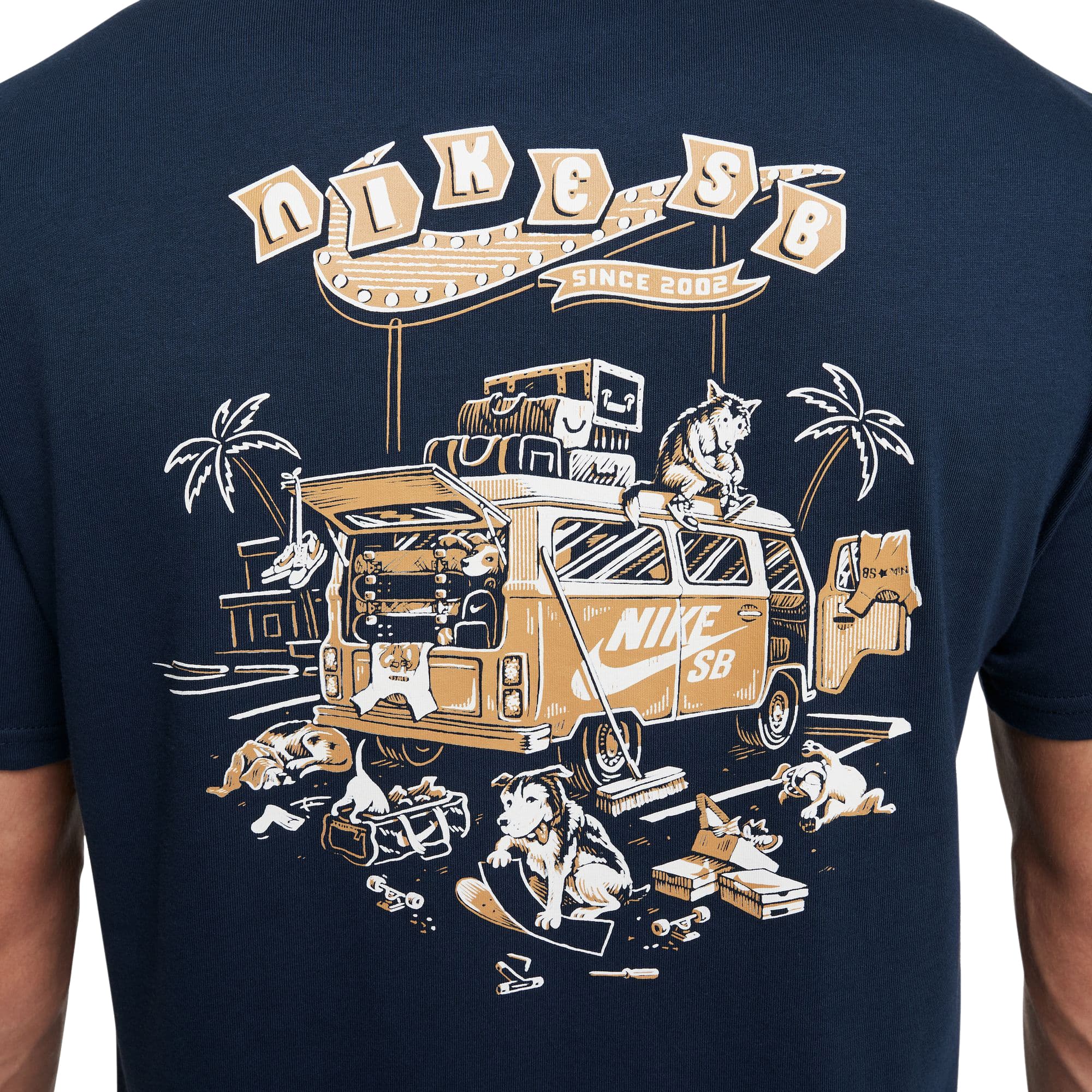 https://admin.plaze-shop.de/wp-content/uploads/2024/10/NikeSB_OC-Road-Dogs-Tee_navy_plaze-skateshop_5.jpg