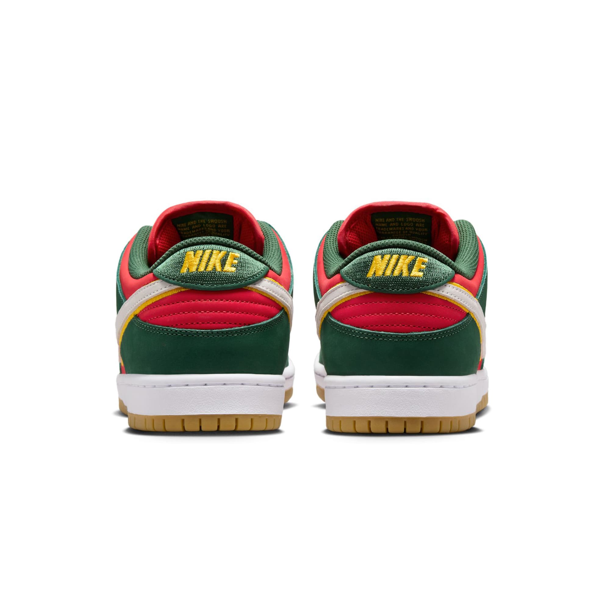 https://admin.plaze-shop.de/wp-content/uploads/2024/11/FZ1287300_NikeSB_Dunk-Low-Pro-PRM_fir-white-university-gold_plaze-skateshop_5.jpg