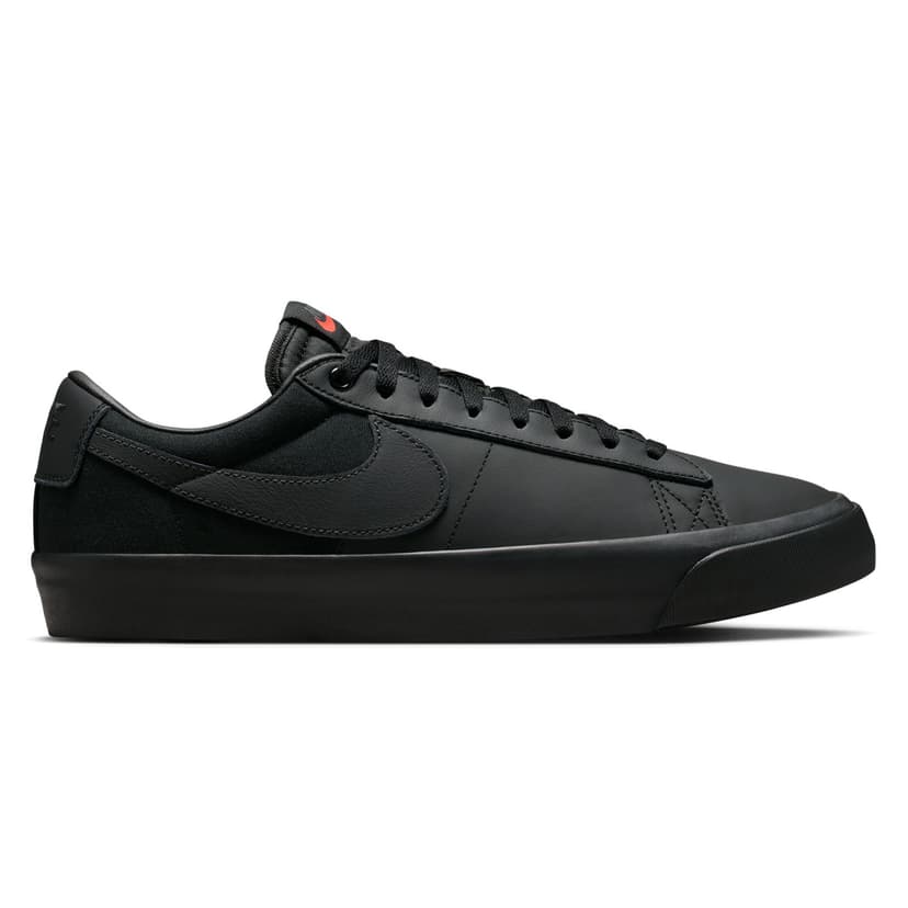 Nike SB Blazer Low Pro GT ISO - black / black