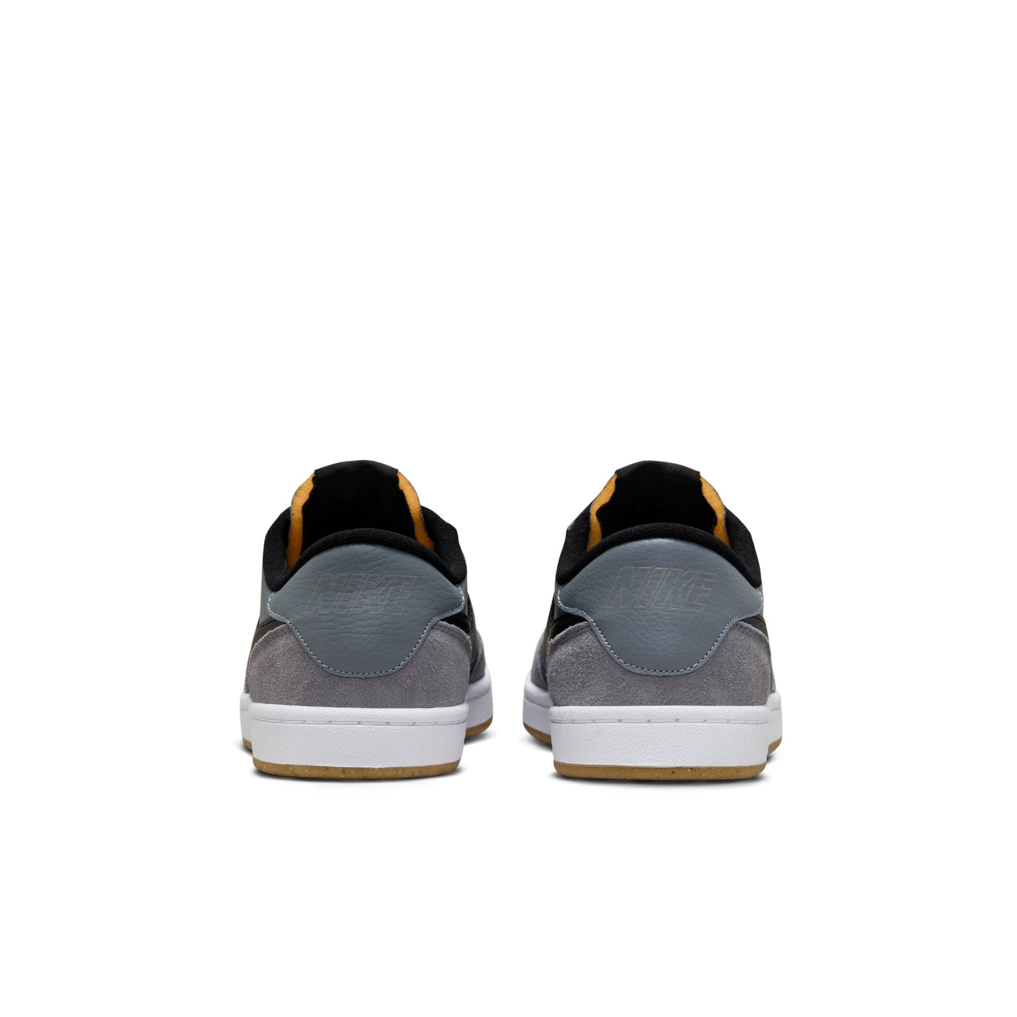 https://admin.plaze-shop.de/wp-content/uploads/2025/02/NikeSB_FC_Classic_909096_003_plaze-shop_1-6.jpeg