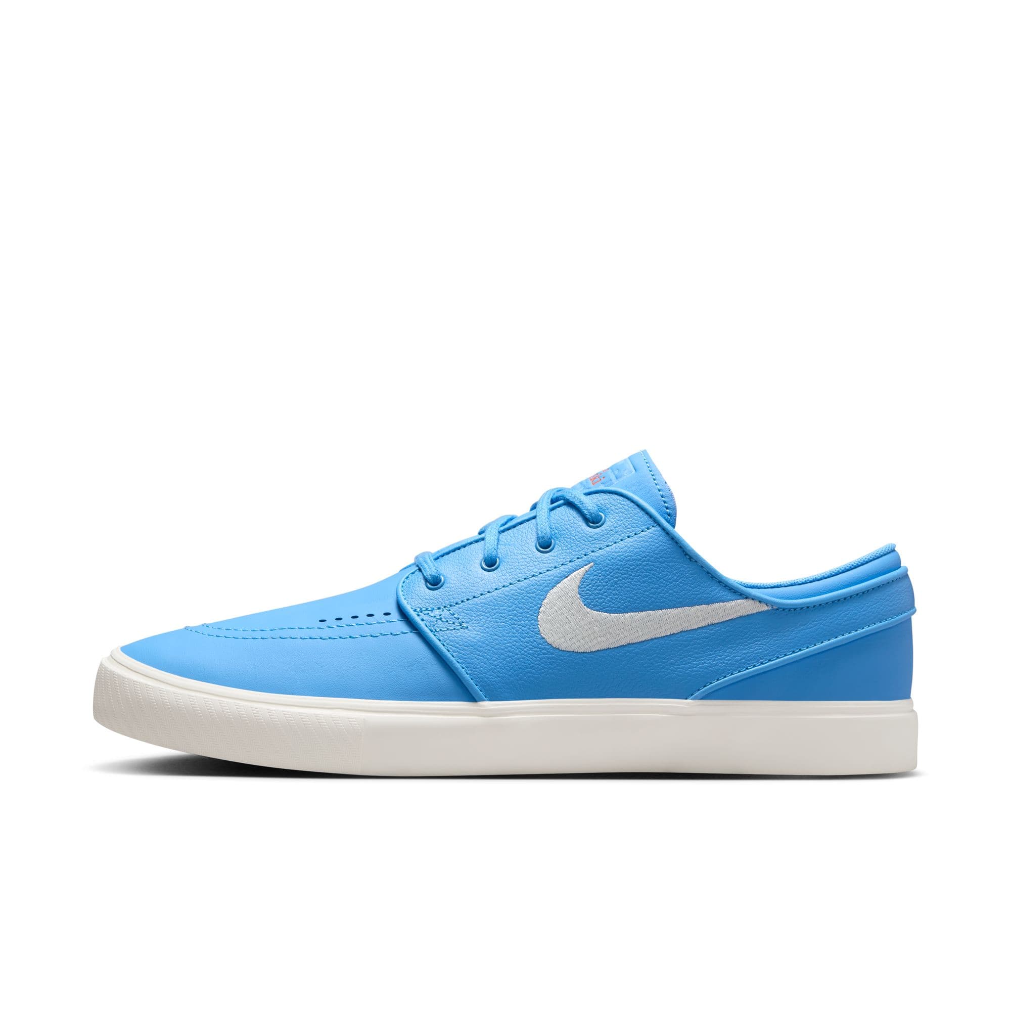 https://admin.plaze-shop.de/wp-content/uploads/2025/02/NikeSB_Janoski_OG_ISO_FQ7621-401_plaze-shop_1-9.jpeg