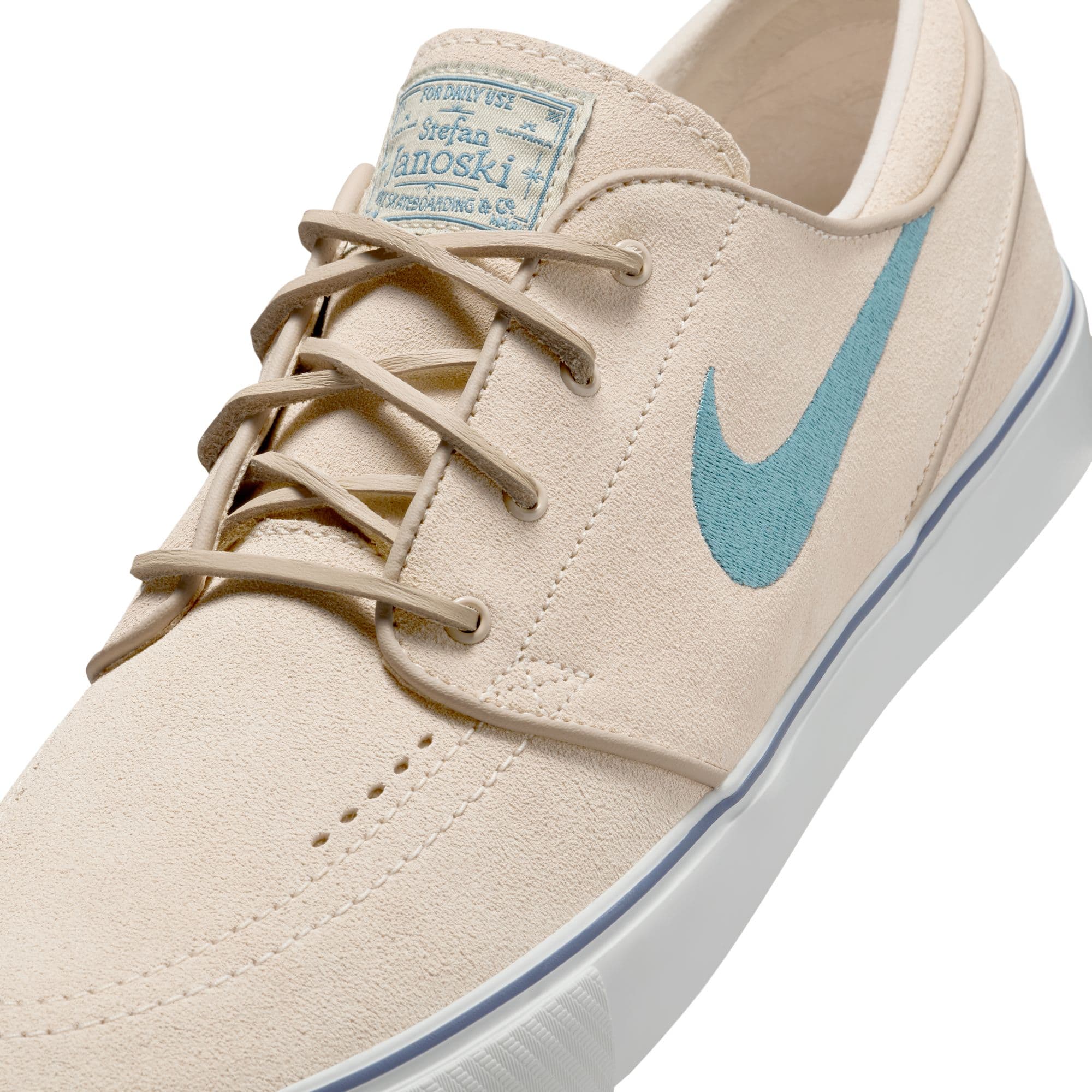 https://admin.plaze-shop.de/wp-content/uploads/2025/03/NikeSB_Janoski_OG_FD6757-101_plaze-shop_1-3.jpeg