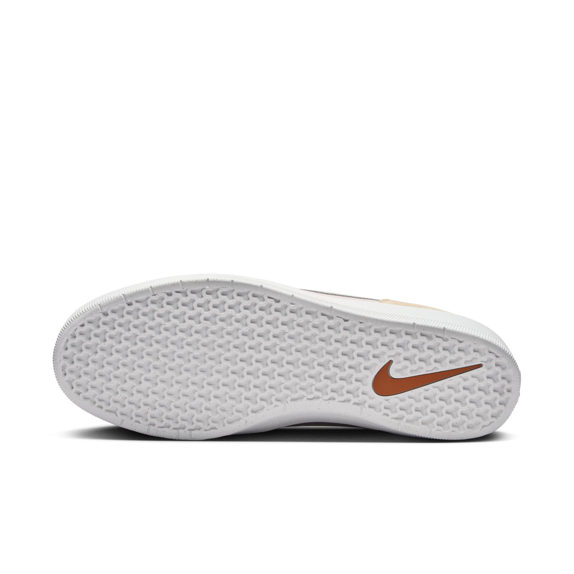 https://admin.plaze-shop.de/wp-content/uploads/2025/05/NikeSB_DV5477-005_Force_58_plaze-shop_1-2.jpeg