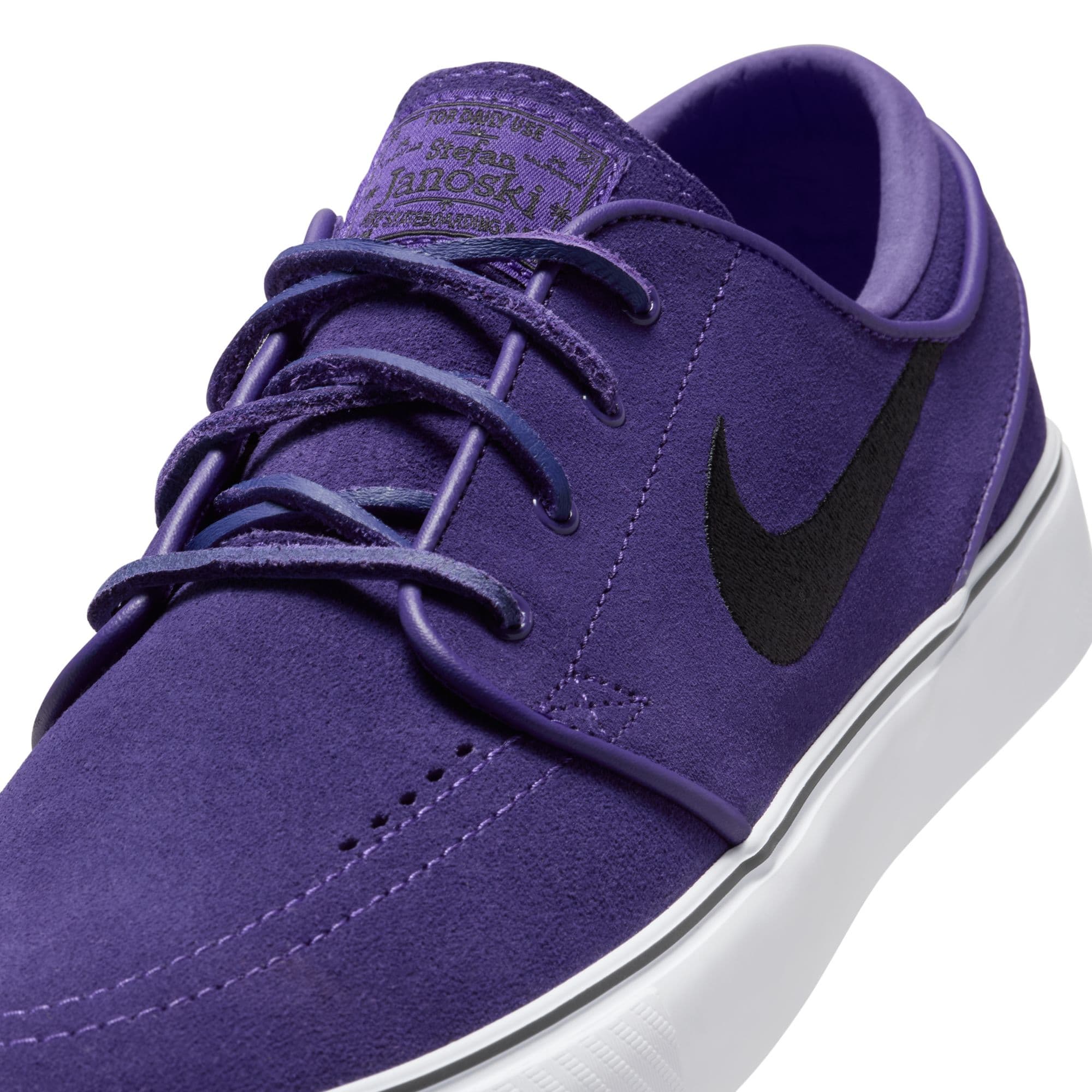https://admin.plaze-shop.de/wp-content/uploads/2025/05/NikeSB_FD6757-500_Janoski_OG_plaze-shop_1-2.jpeg