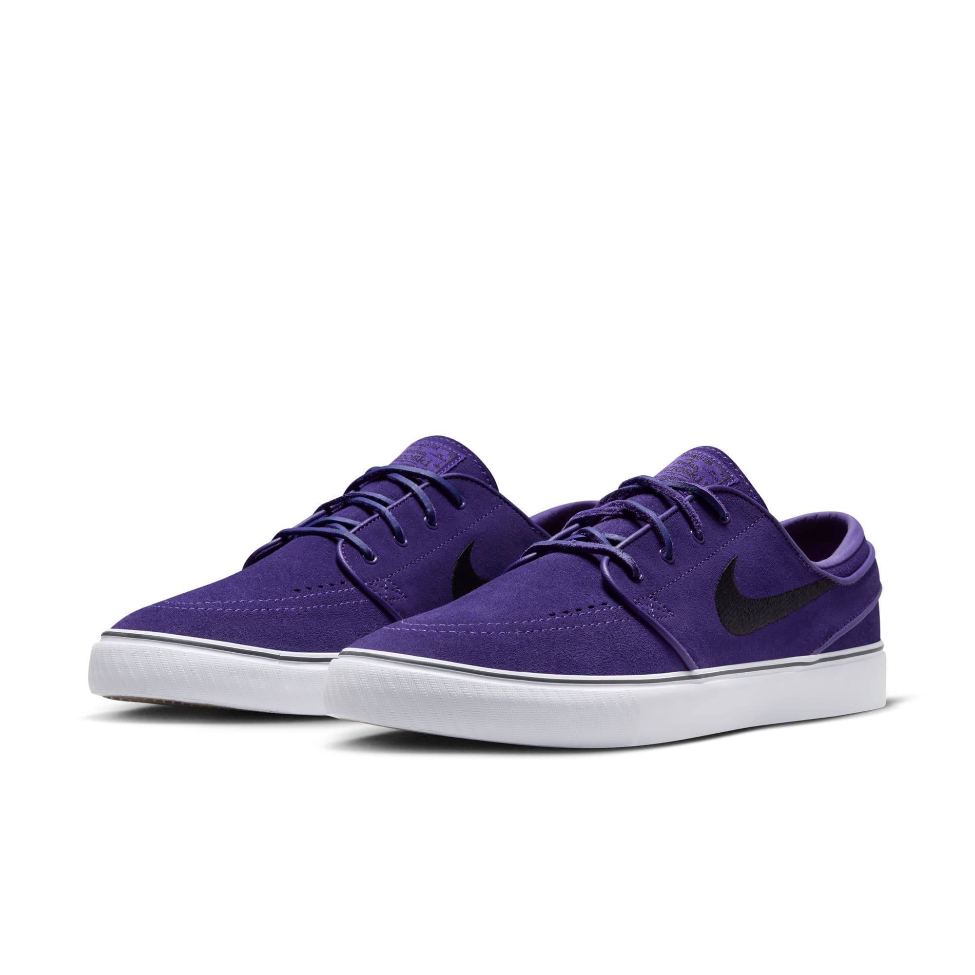 https://admin.plaze-shop.de/wp-content/uploads/2025/05/NikeSB_FD6757-500_Janoski_OG_plaze-shop_1-5.jpeg