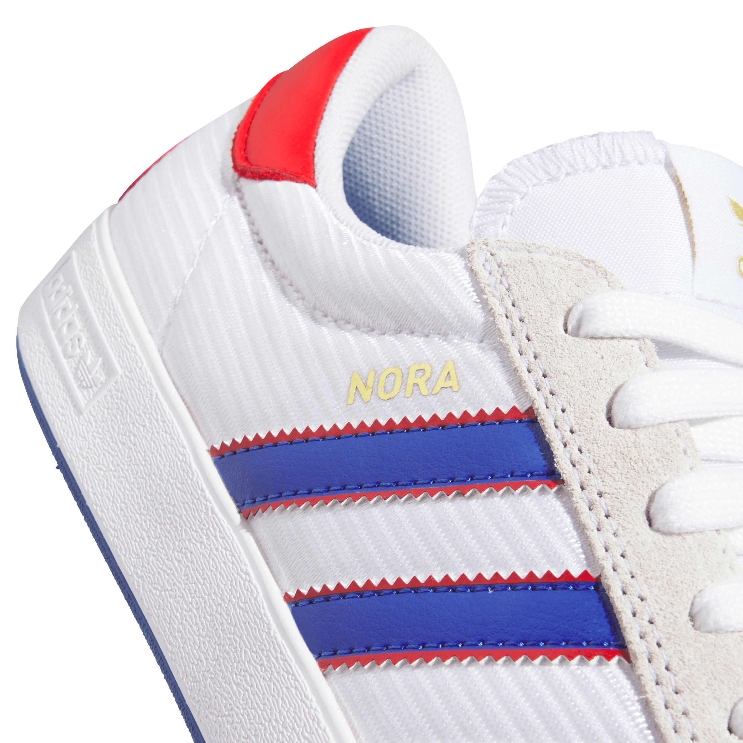 https://admin.plaze-shop.de/wp-content/uploads/2025/06/ADIDAS_Nora_white-red-blue_JP8585_plaze-skateshop_1-5.png
