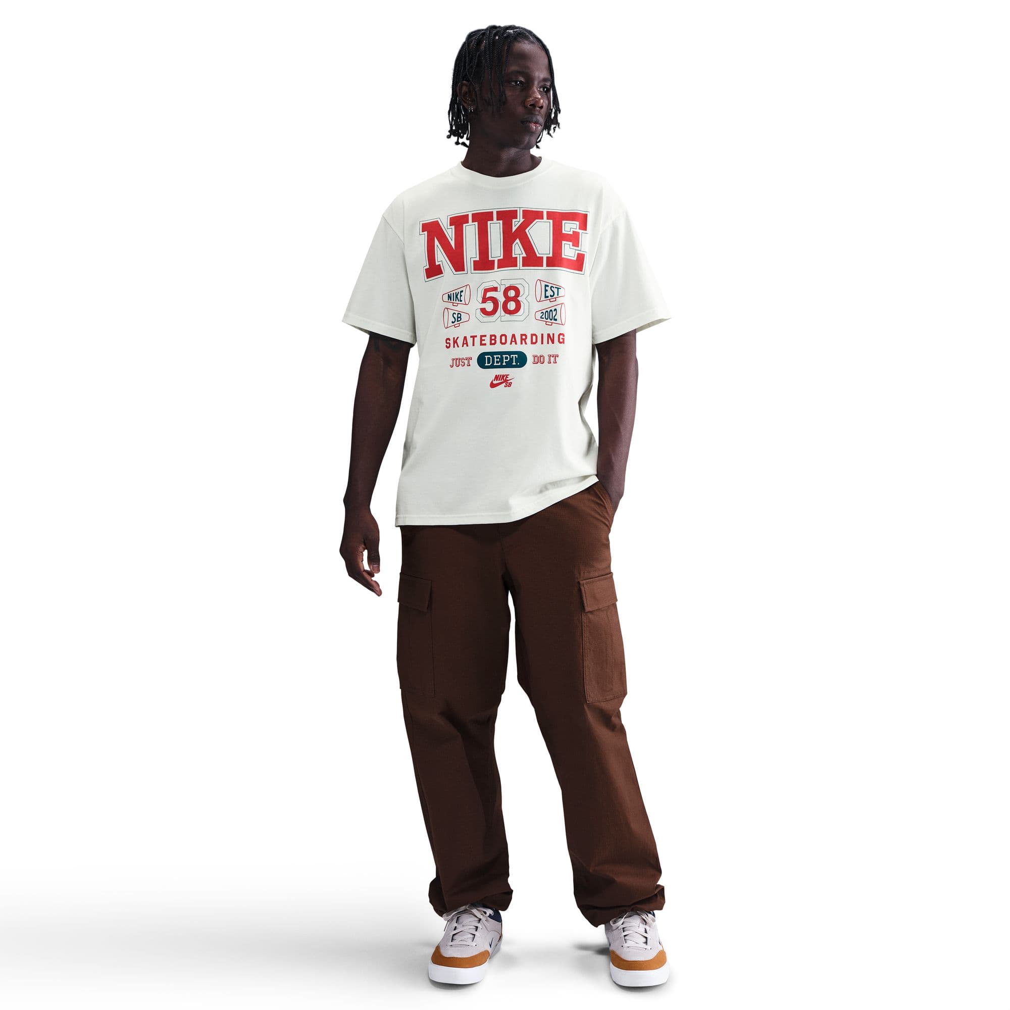 https://admin.plaze-shop.de/wp-content/uploads/2025/06/Nike-SB_T-Shirt-HV1311-133_plaze_skateshop_1-1.jpg