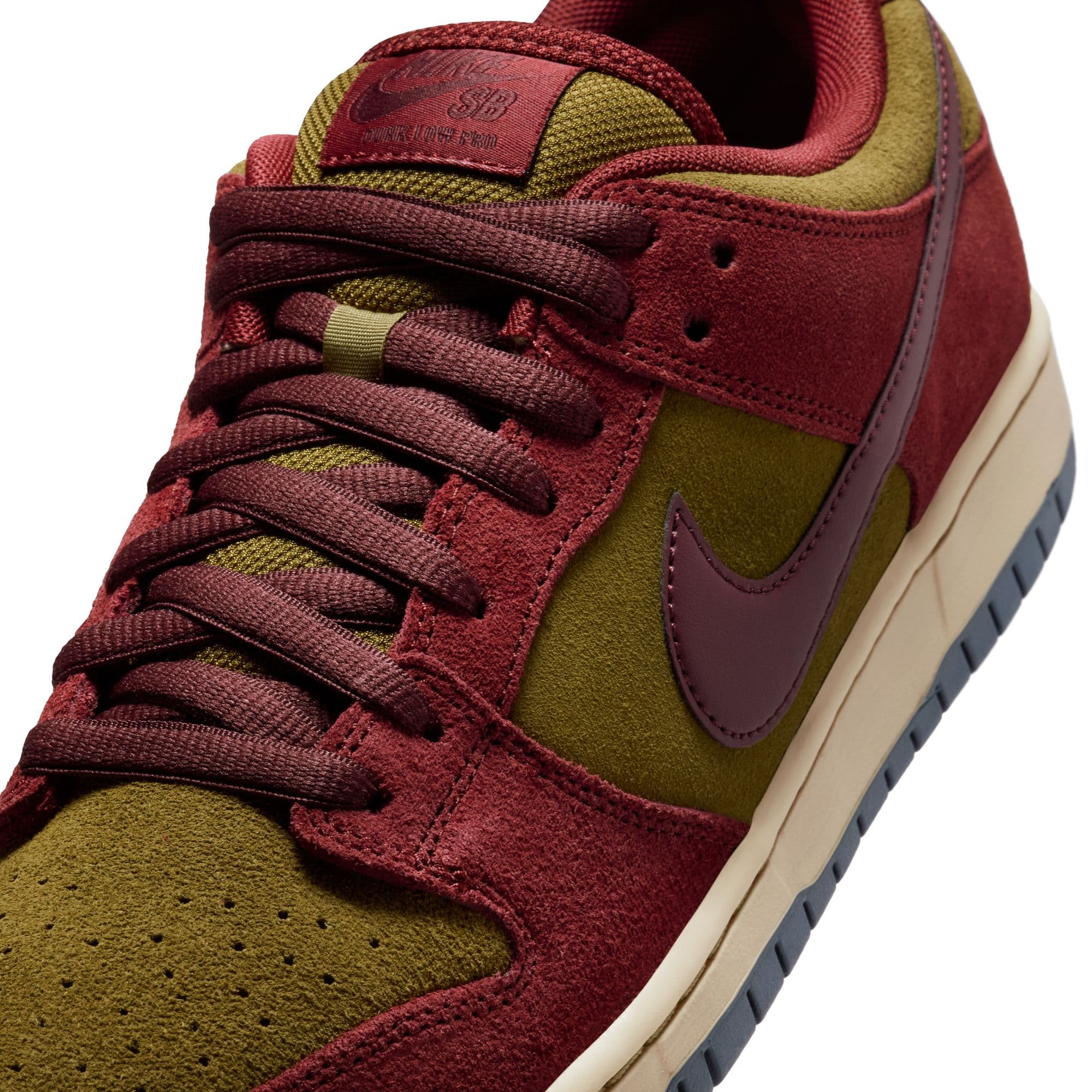 https://admin.plaze-shop.de/wp-content/uploads/2025/08/Nike-SB_Dunk_HQ1625-600_plaze-skateshop_1-7.jpeg