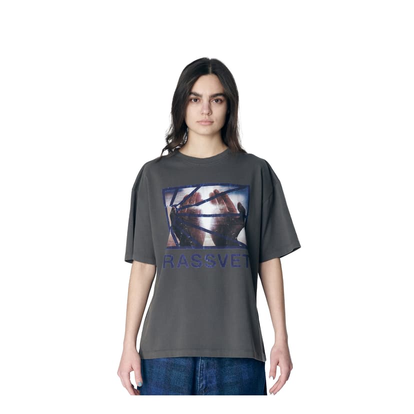 Rassvet ( PACCBET ) Logo Tee - black