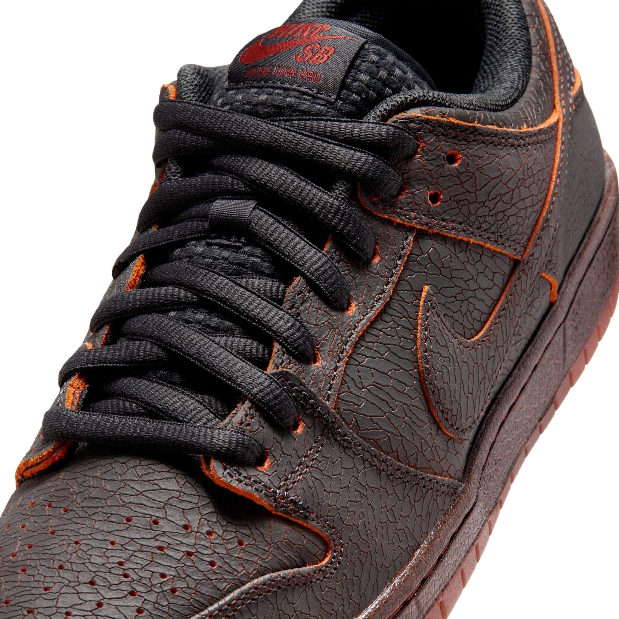 https://admin.plaze-shop.de/wp-content/uploads/2025/12/nike_sb_dunk_low_brown_HV1668-001_plaze-skateshop-6.jpg