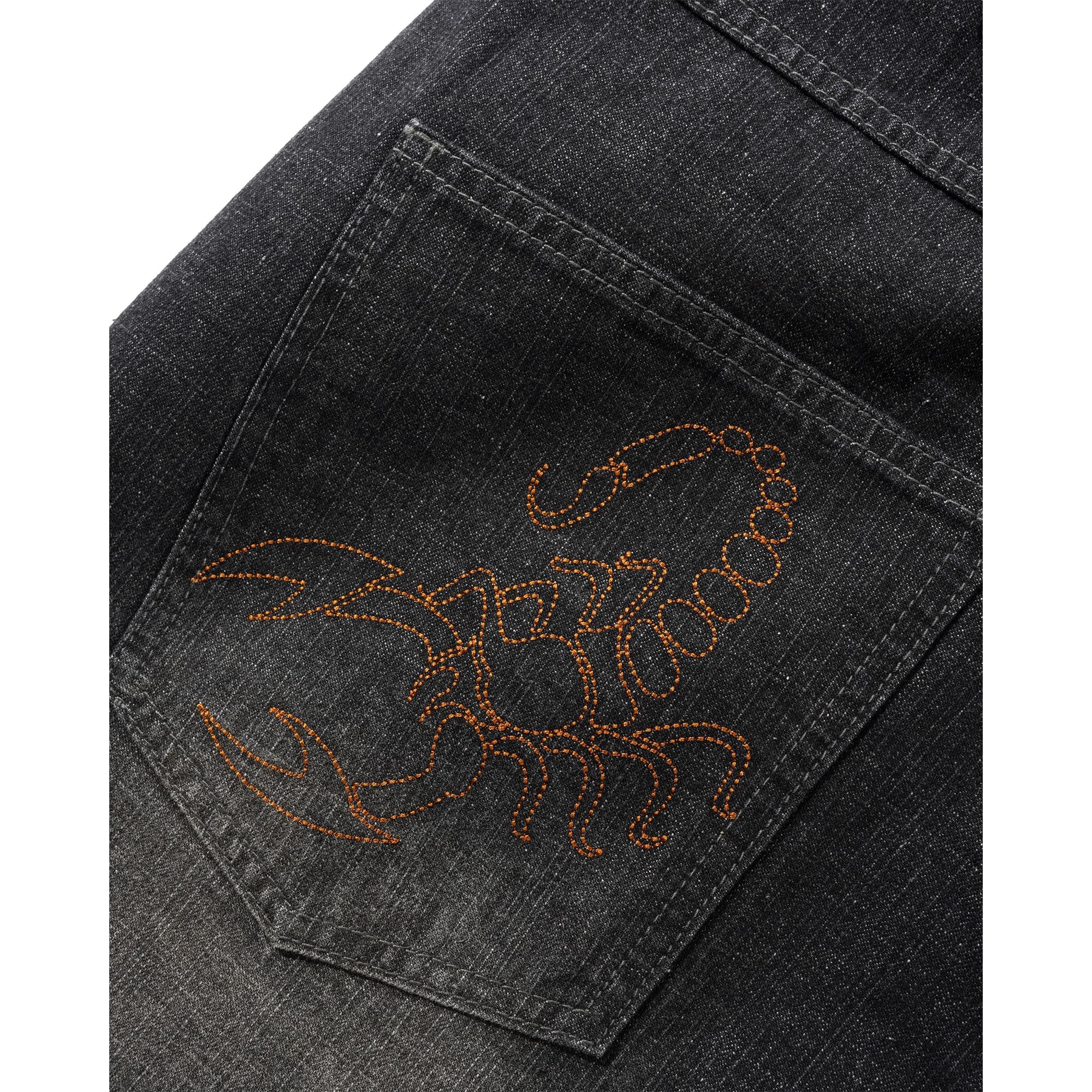 https://admin.plaze-shop.de/wp-content/uploads/2026/02/scorpion_stitch_denim_short_slub_black_buttergoods_plaze_skateshop-3.jpg