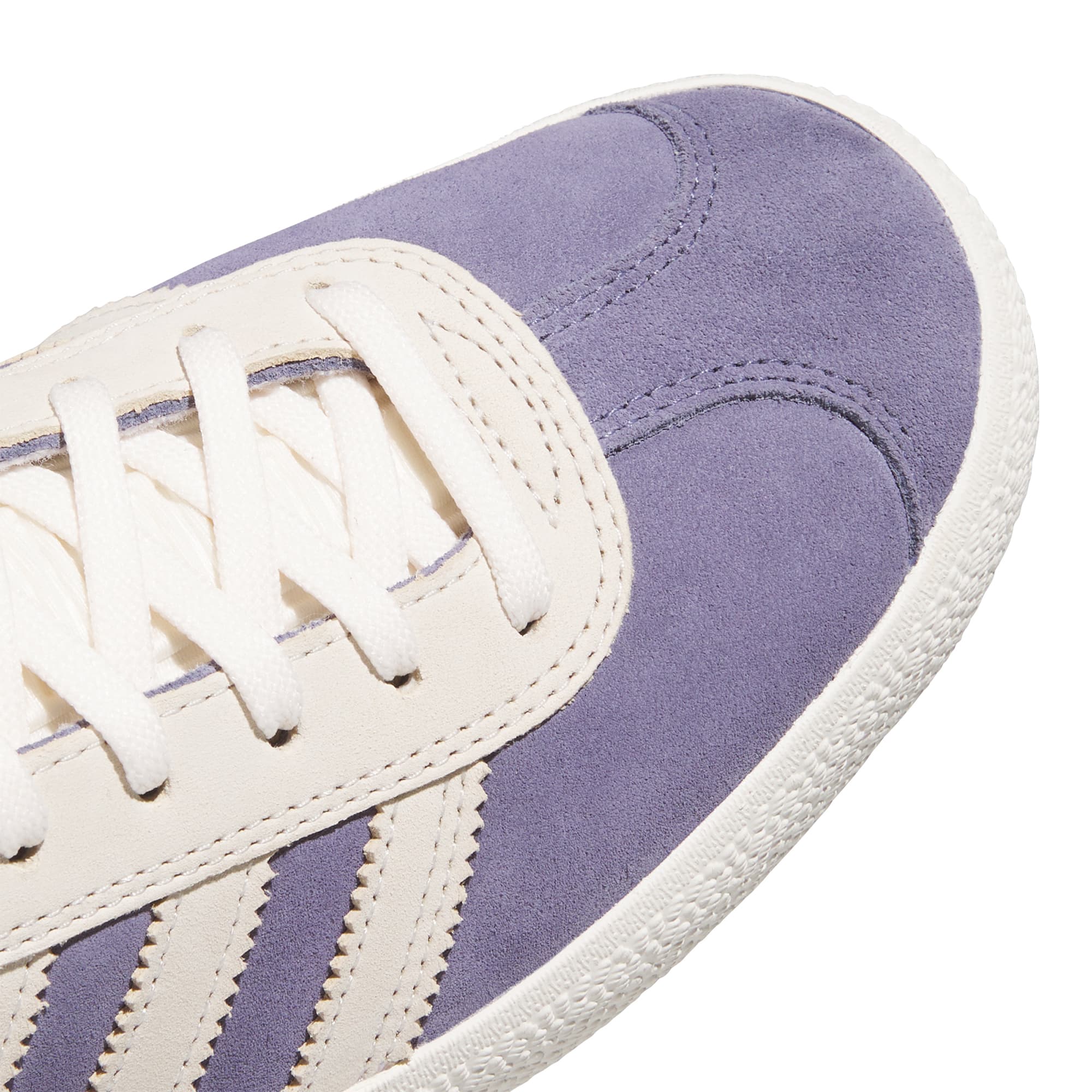 https://admin.plaze-shop.de/wp-content/uploads/2026/03/Gazelle-light-purple-6.jpg