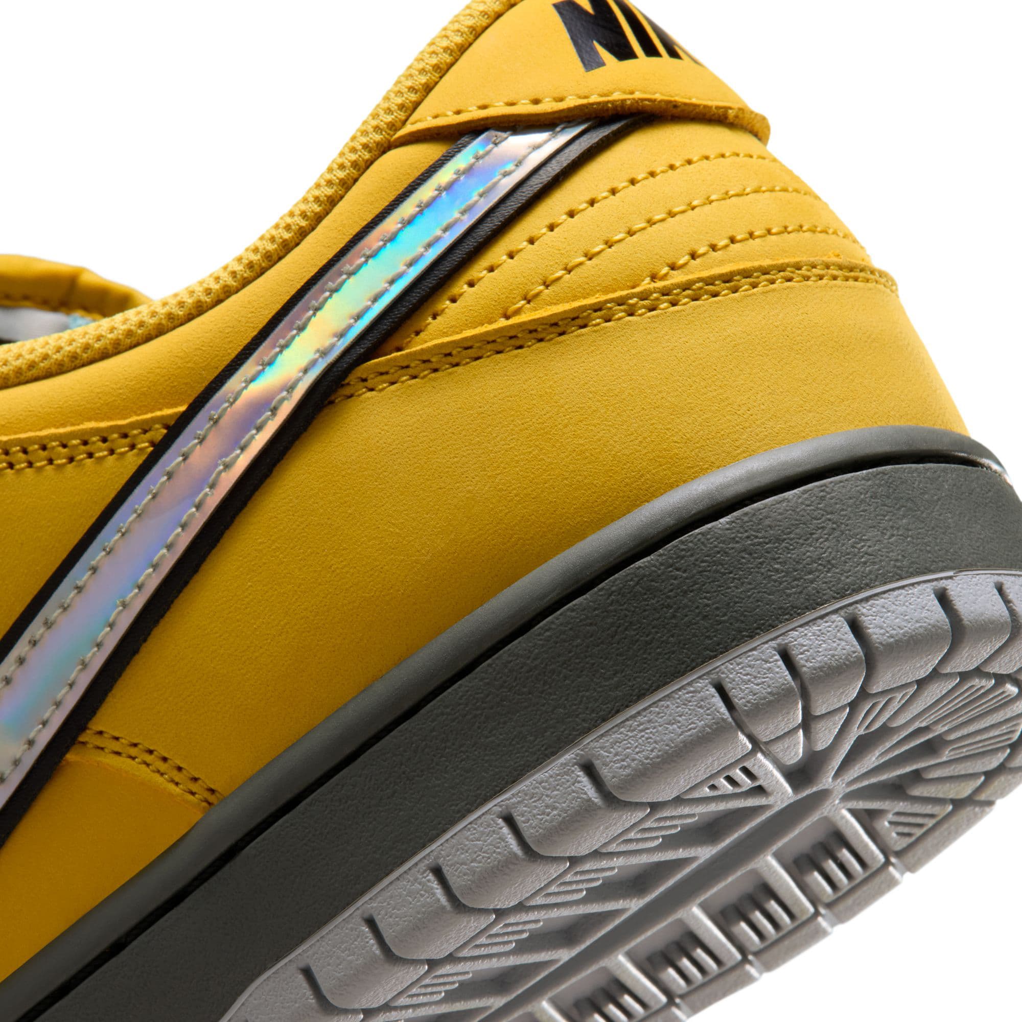 https://admin.plaze-shop.de/wp-content/uploads/2026/05/nike_sb_muni_fast_pass_dunk_low_IR1888-700_plaze-skateshop9.jpg