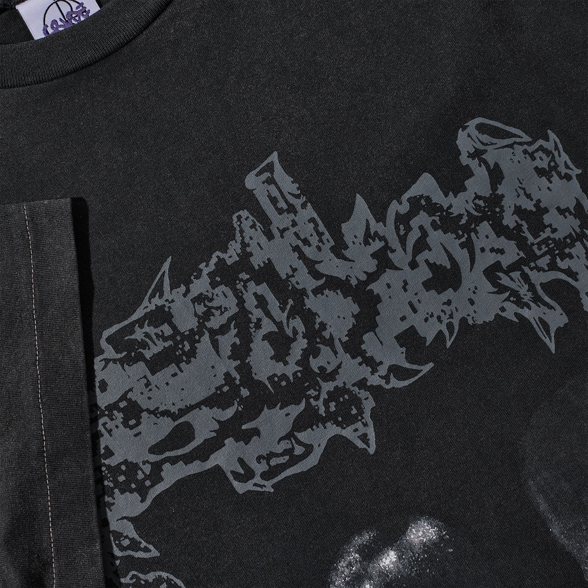 https://admin.plaze-shop.de/wp-content/uploads/2026/05/polar_app_band_tee_silver_black_plaze-skateshop2.jpg