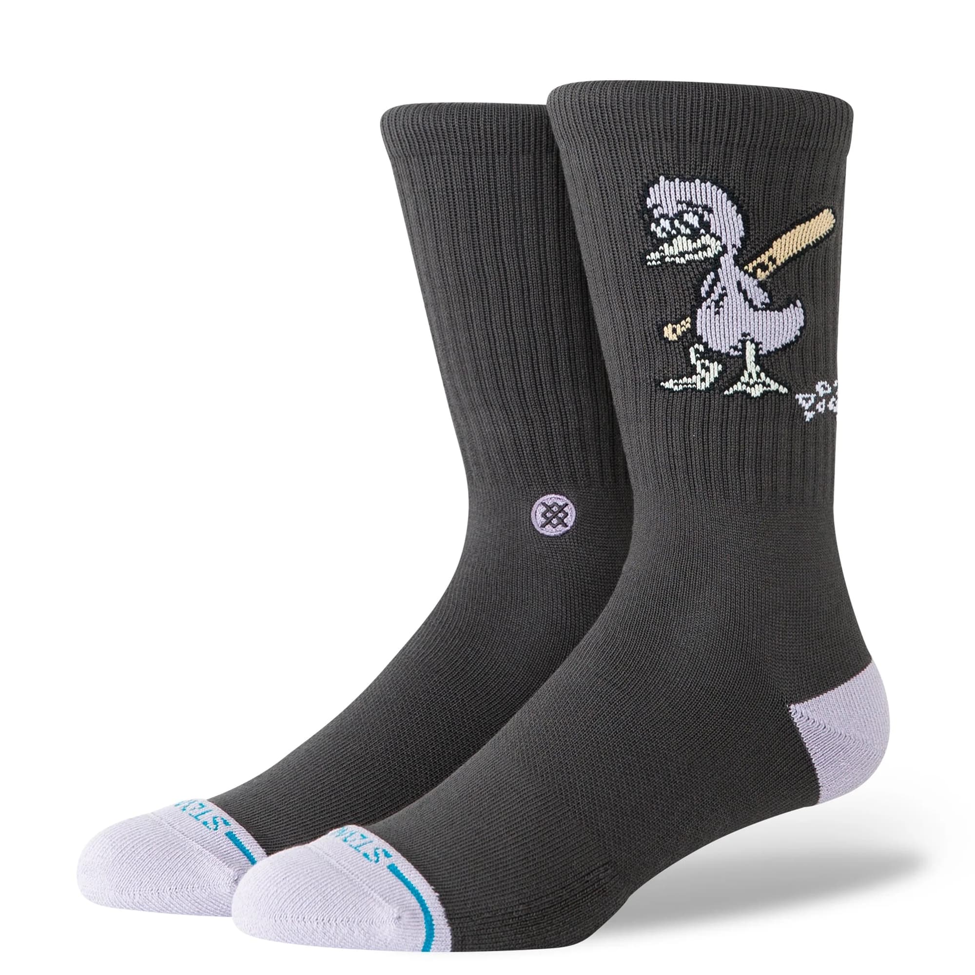 https://admin.plaze-shop.de/wp-content/uploads/2026/05/stance_lights_out_cherry_plaze-skateshop.jpg