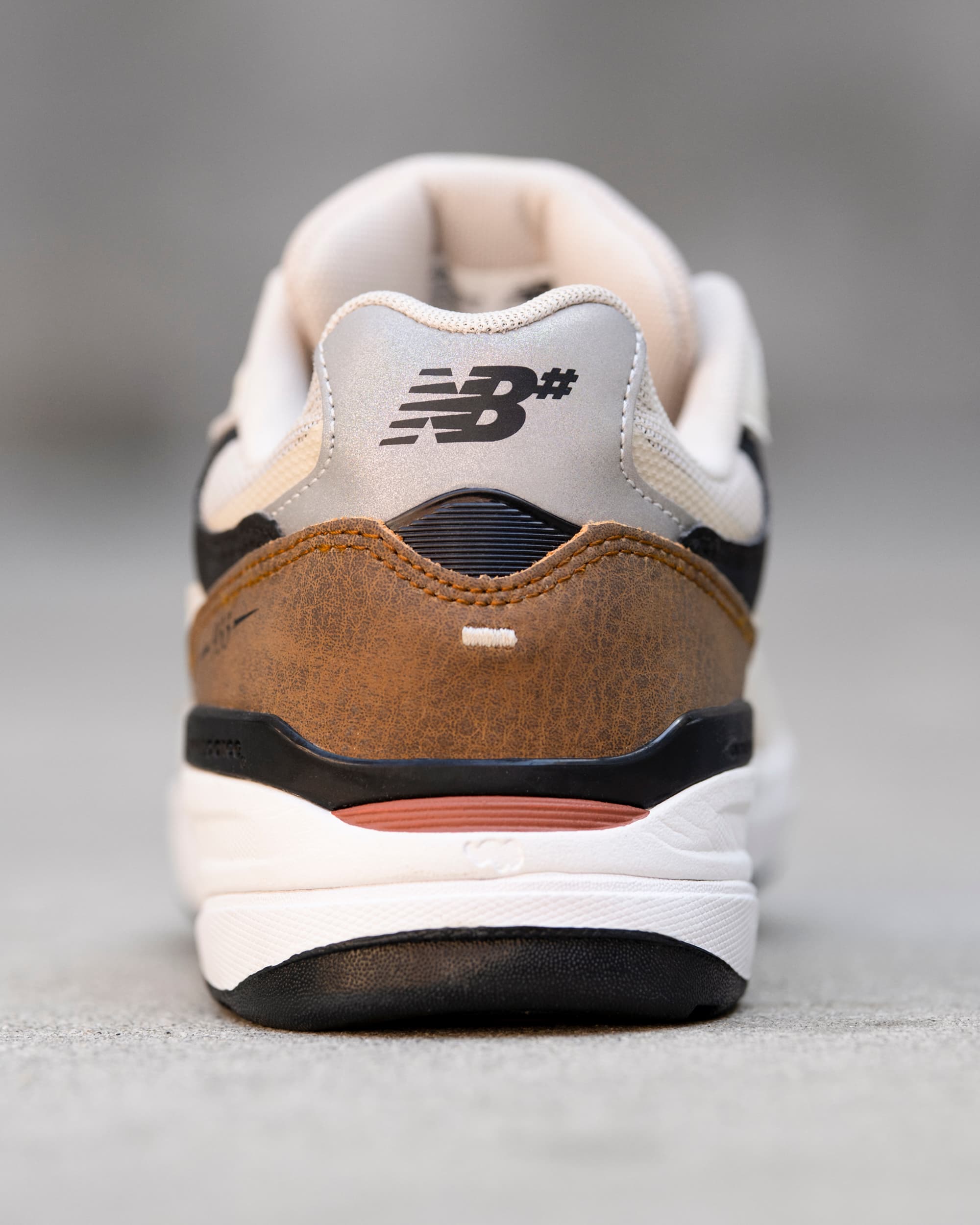 https://admin.plaze-shop.de/wp-content/uploads/2026/06/New-Balance_Numeric_UN933One_933_Reynolds_Quicksand_plaz-skateshop-8.jpg