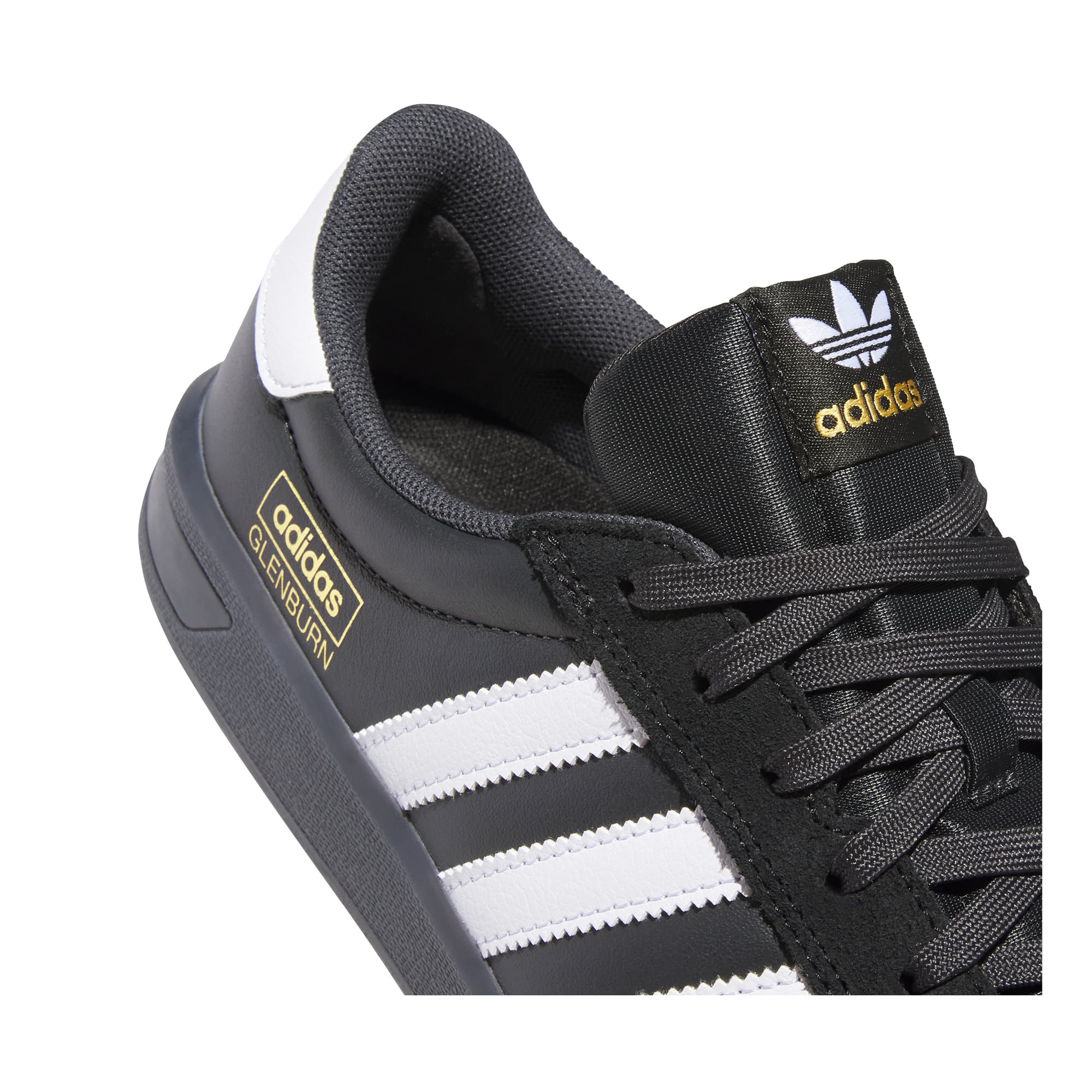 https://admin.plaze-shop.de/wp-content/uploads/2026/07/adidas_skateboarding_Glenburn_Core-Black_Cloud-White_Carbon_KJ5045_plaze-skateshop-6.jpg