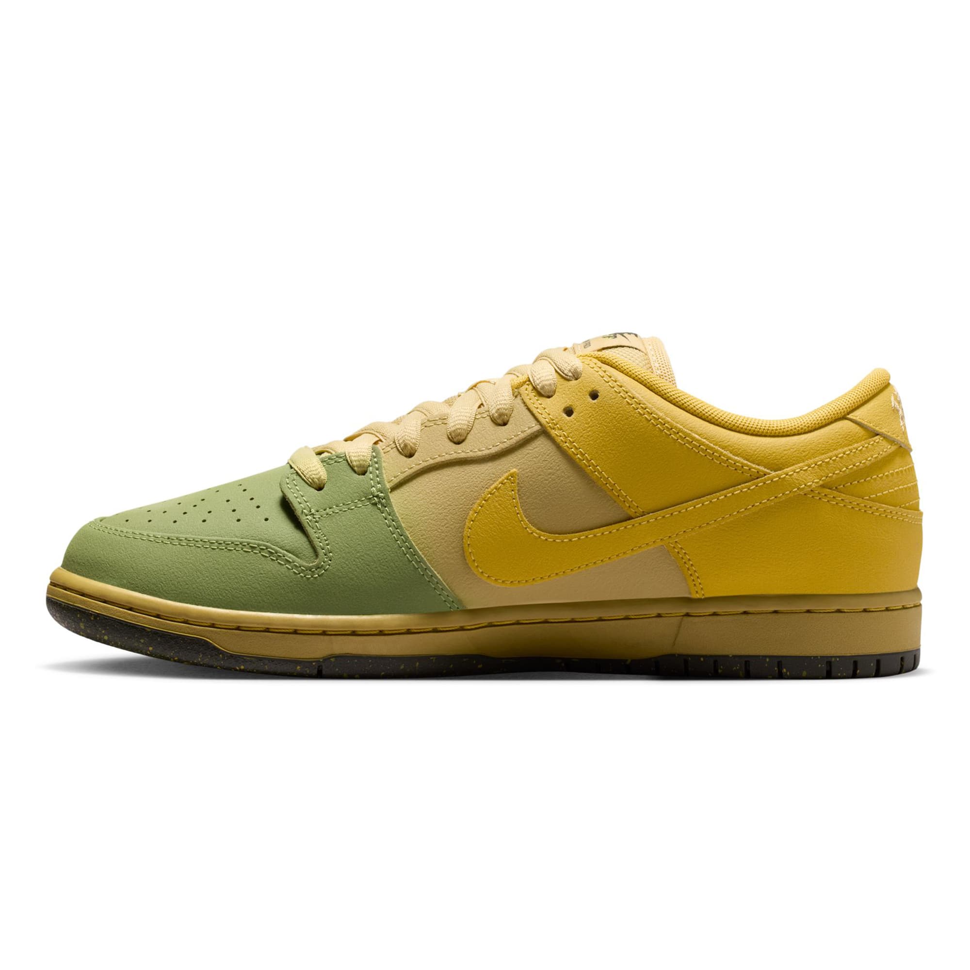 https://admin.plaze-shop.de/wp-content/uploads/2026/07/nike_sb_dunk_low_pro_safran_IO0427-300_plaze-skateshop2.jpg