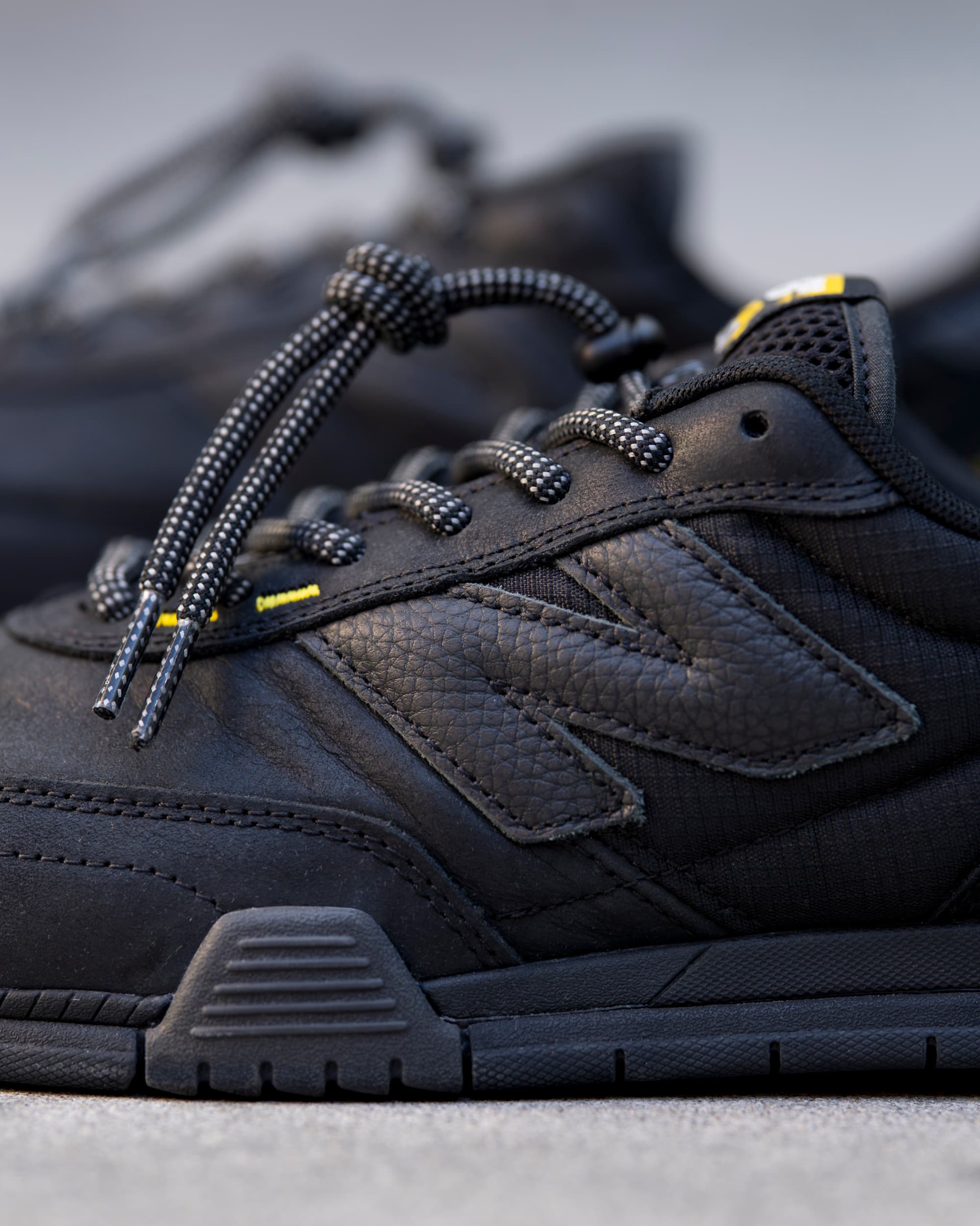 https://admin.plaze-shop.de/wp-content/uploads/2026/09/New-Balance_Numeric_UN440WAB_black-yellow_plaze-skateshop-6.jpg